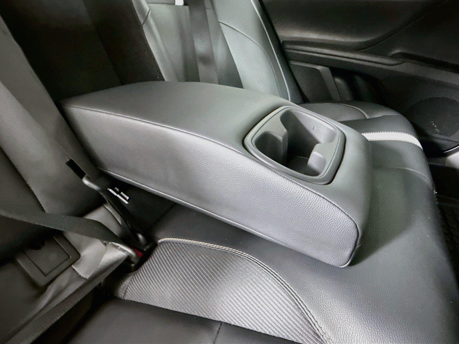 2025 Toyota Camry SE photo 39