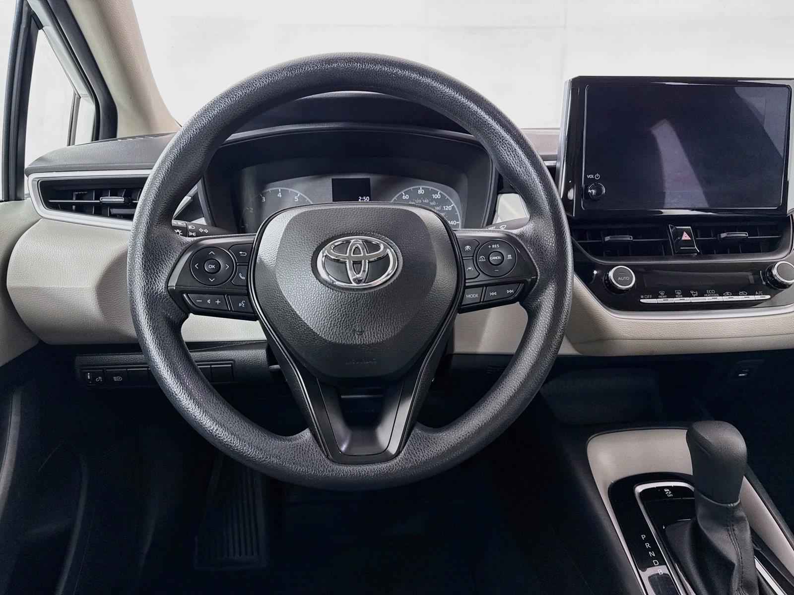 2023 Toyota Corolla LE photo 27