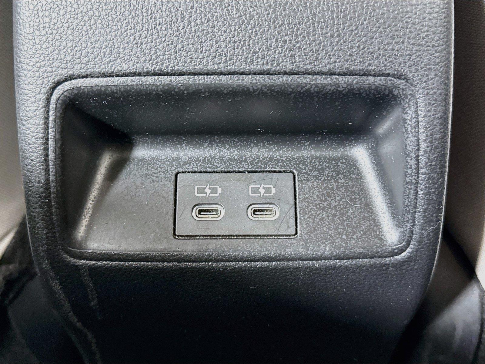 2023 Toyota Corolla LE photo 32