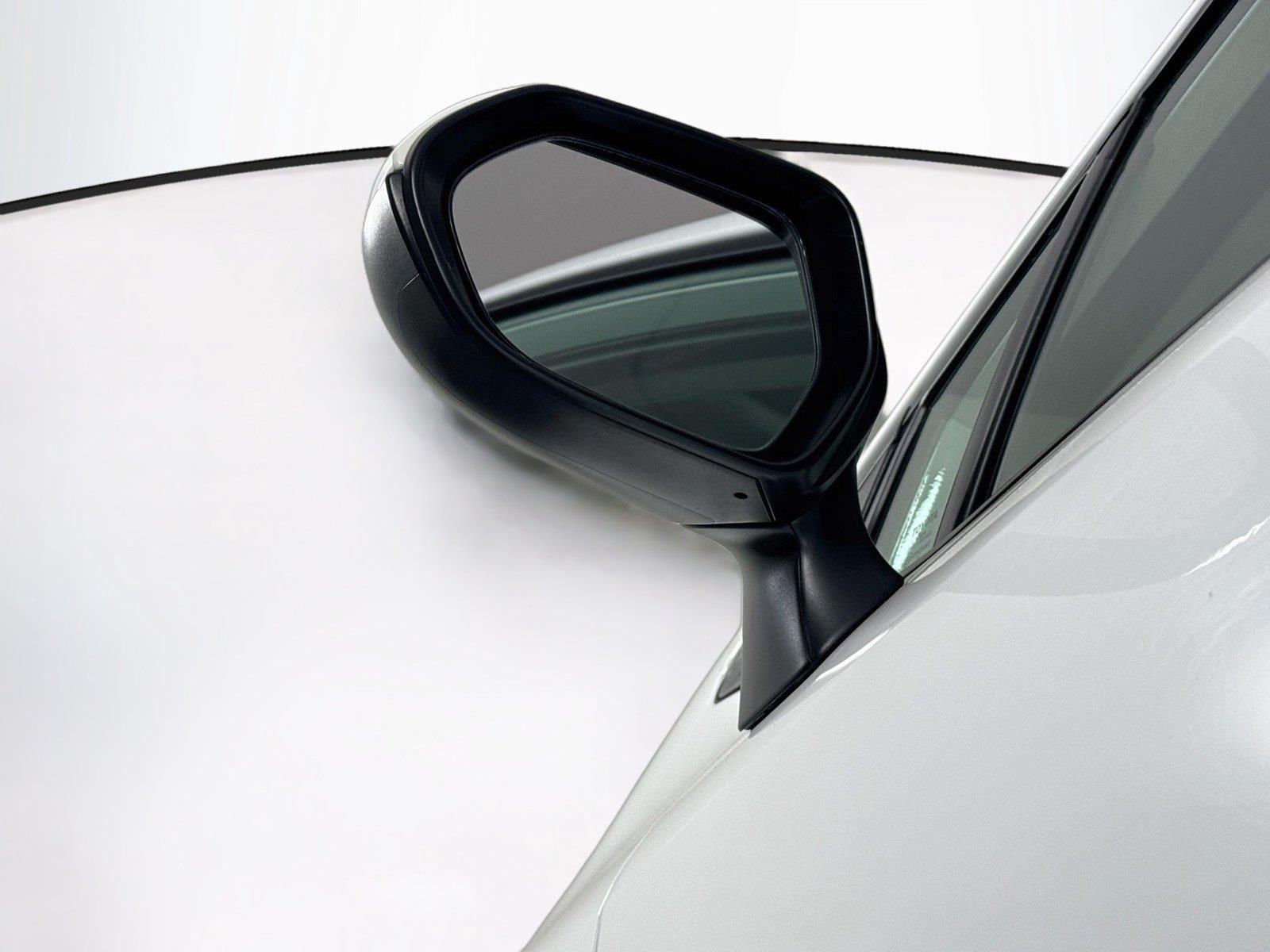 2023 Toyota Corolla LE photo 4