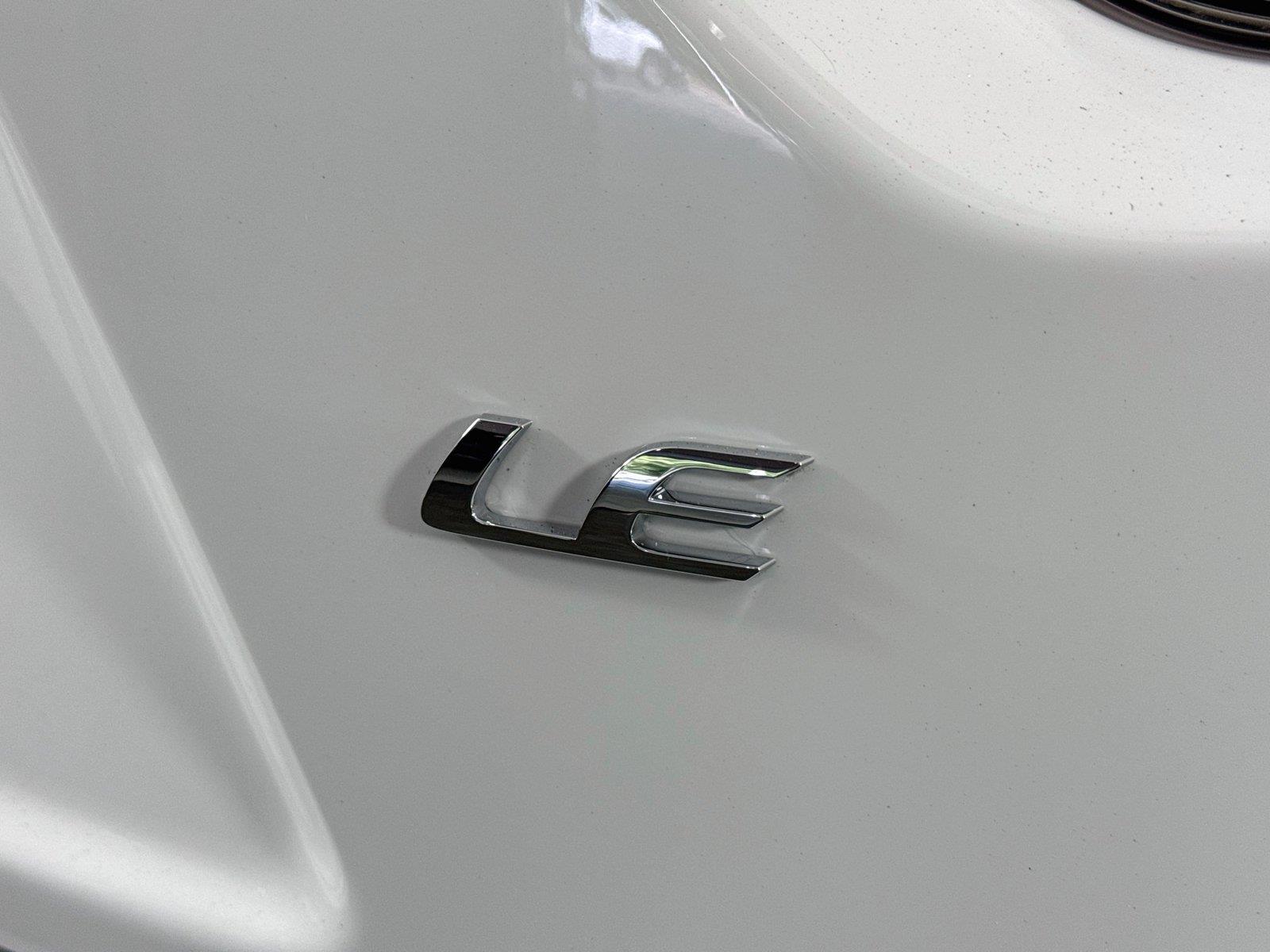 2023 Toyota Corolla LE photo 13