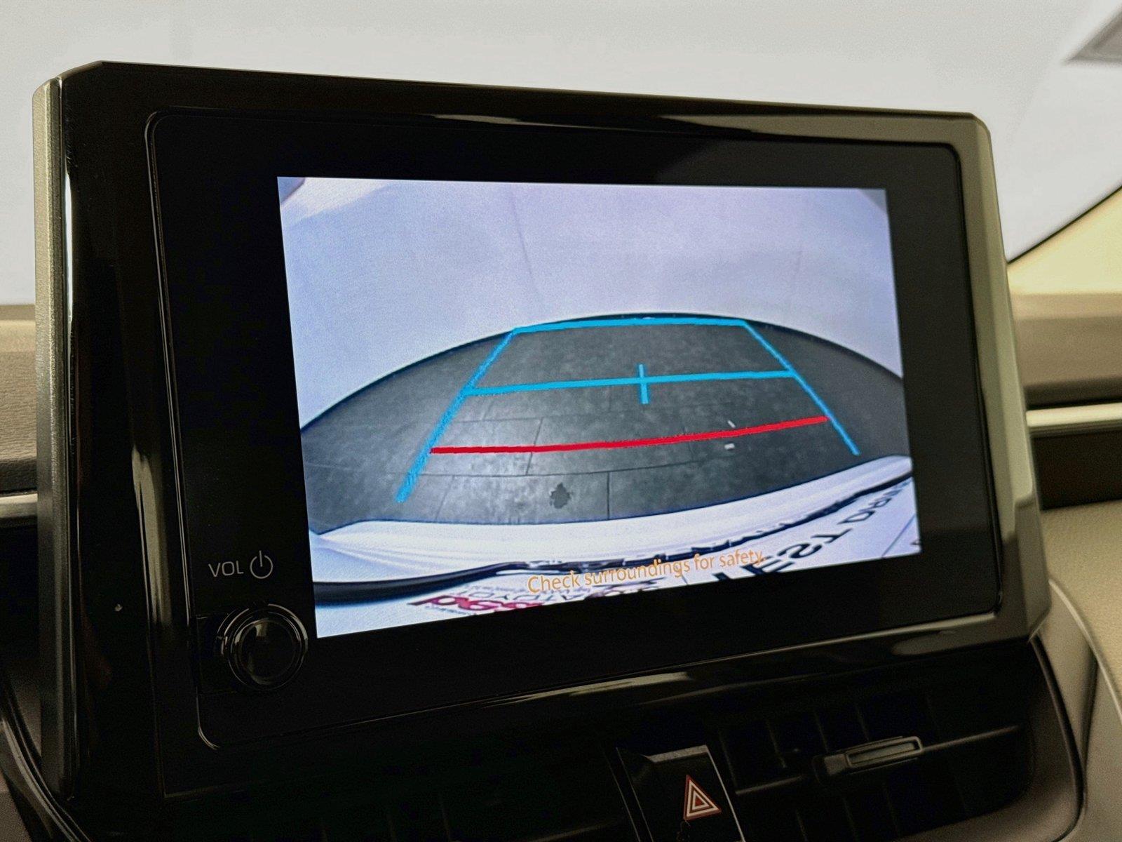 2023 Toyota Corolla LE photo 21