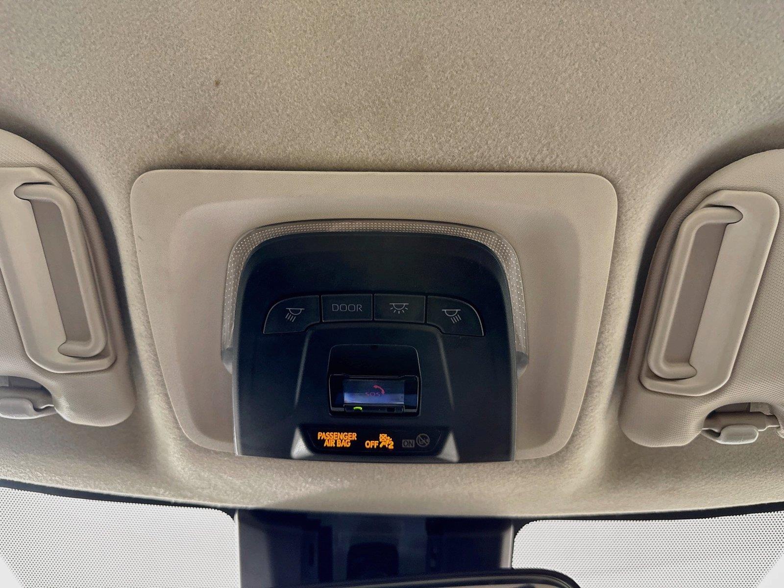 2023 Toyota Corolla LE photo 5