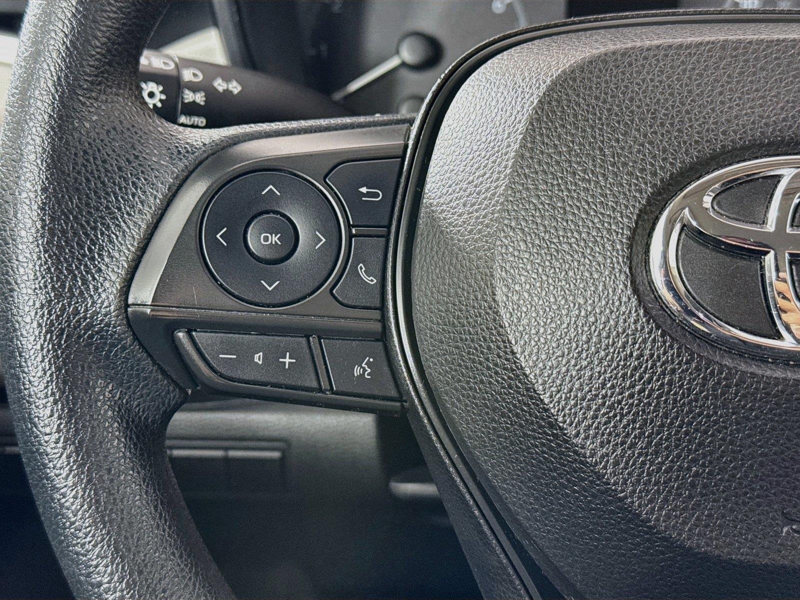2023 Toyota Corolla LE photo 16