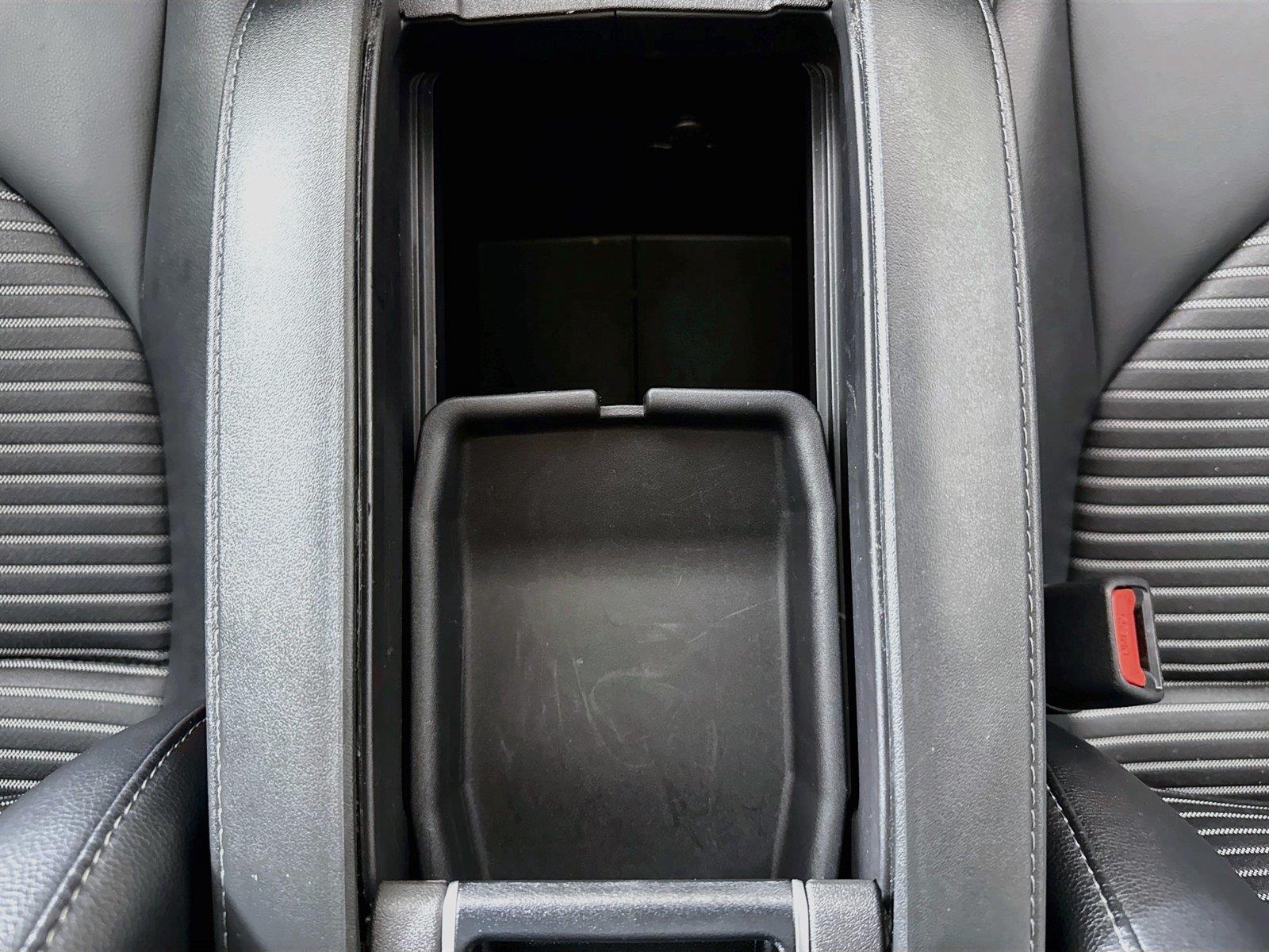 2025 Toyota Highlander LE photo 33