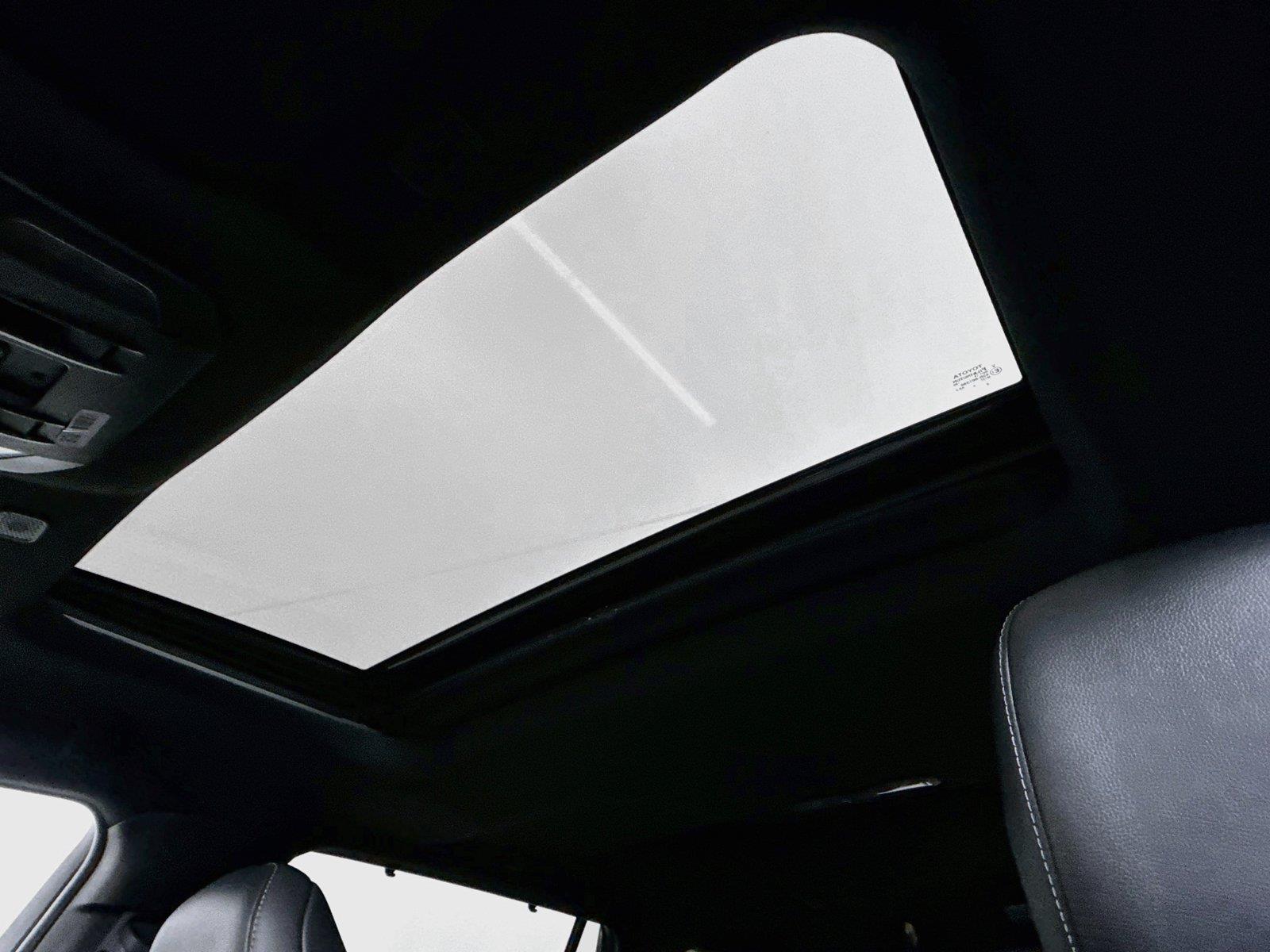 2025 Toyota Highlander LE photo 5