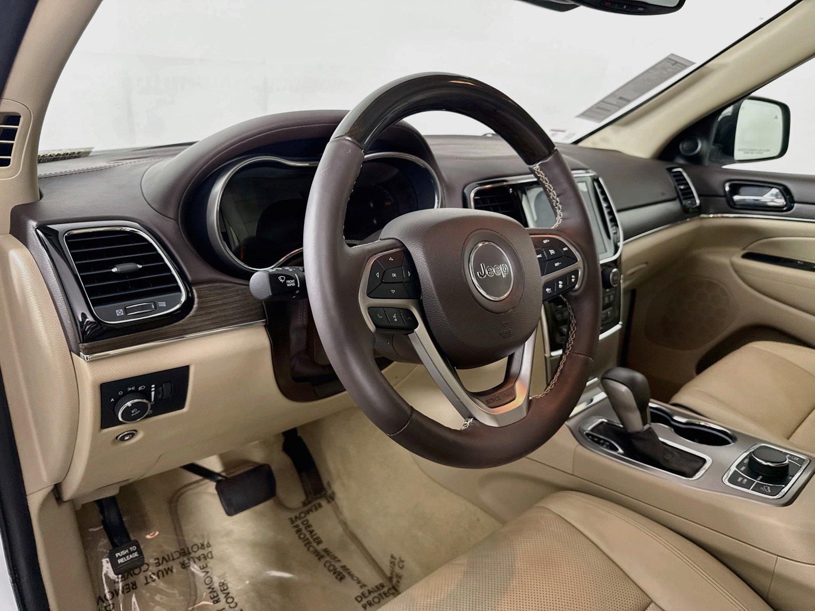 2021 Jeep Grand Cherokee Overland photo 3