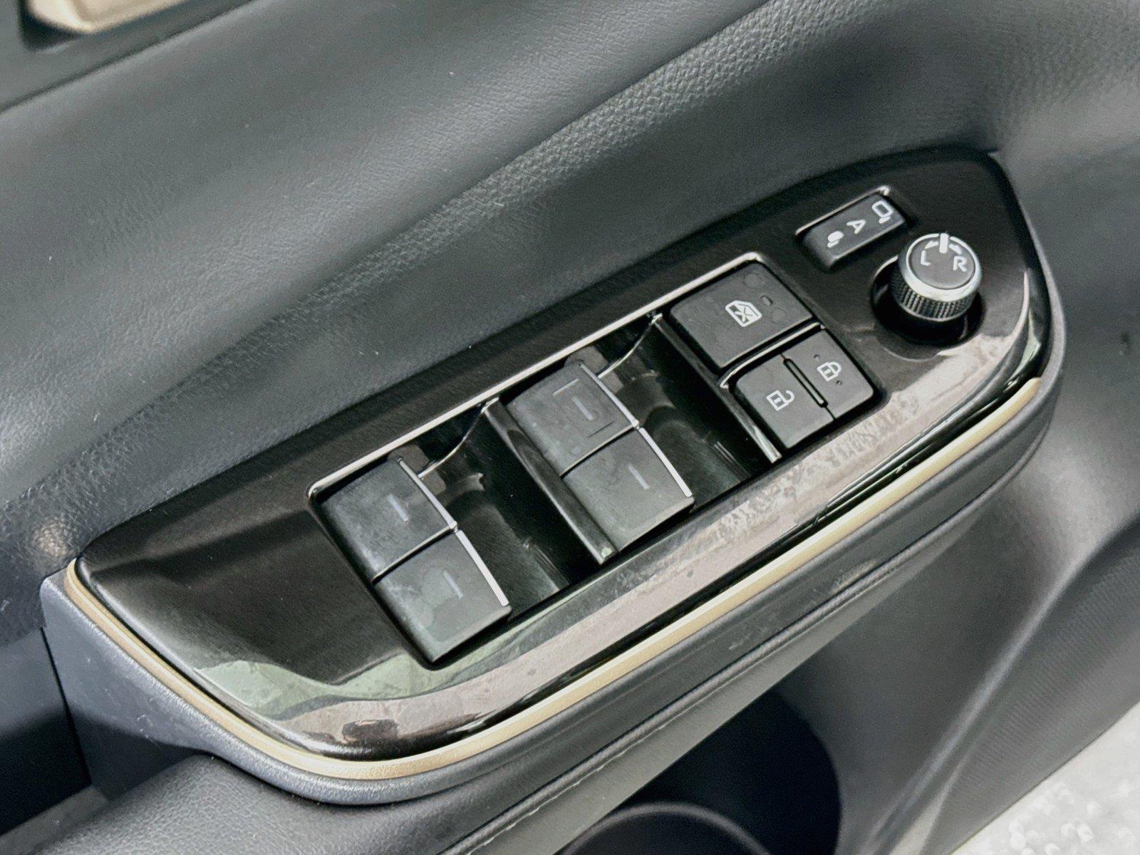 2026 Toyota Crown Platinum photo 30