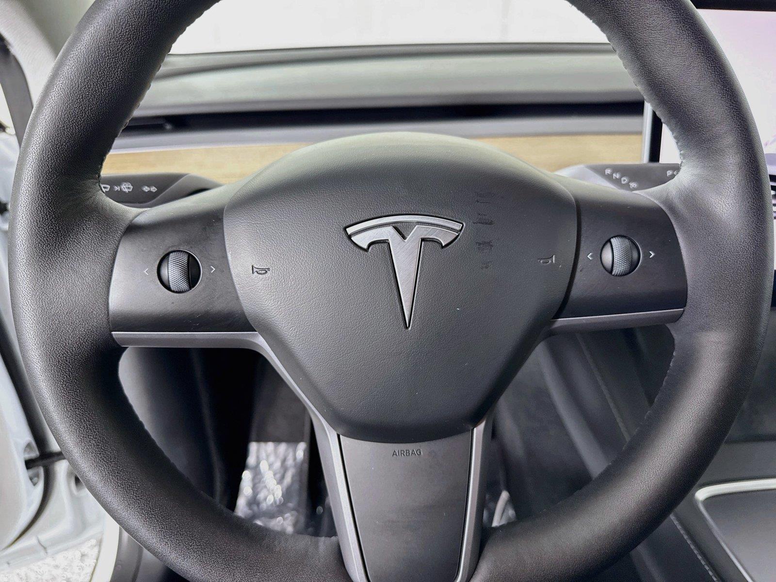 2023 Tesla Model Y Long Range photo 14