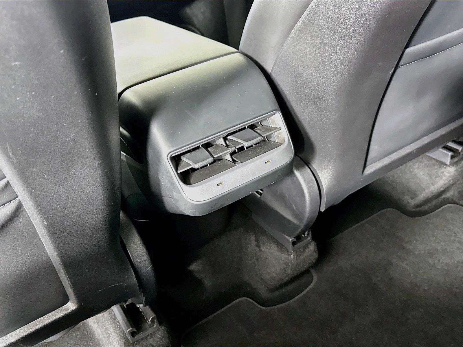 2023 Tesla Model Y Long Range photo 30