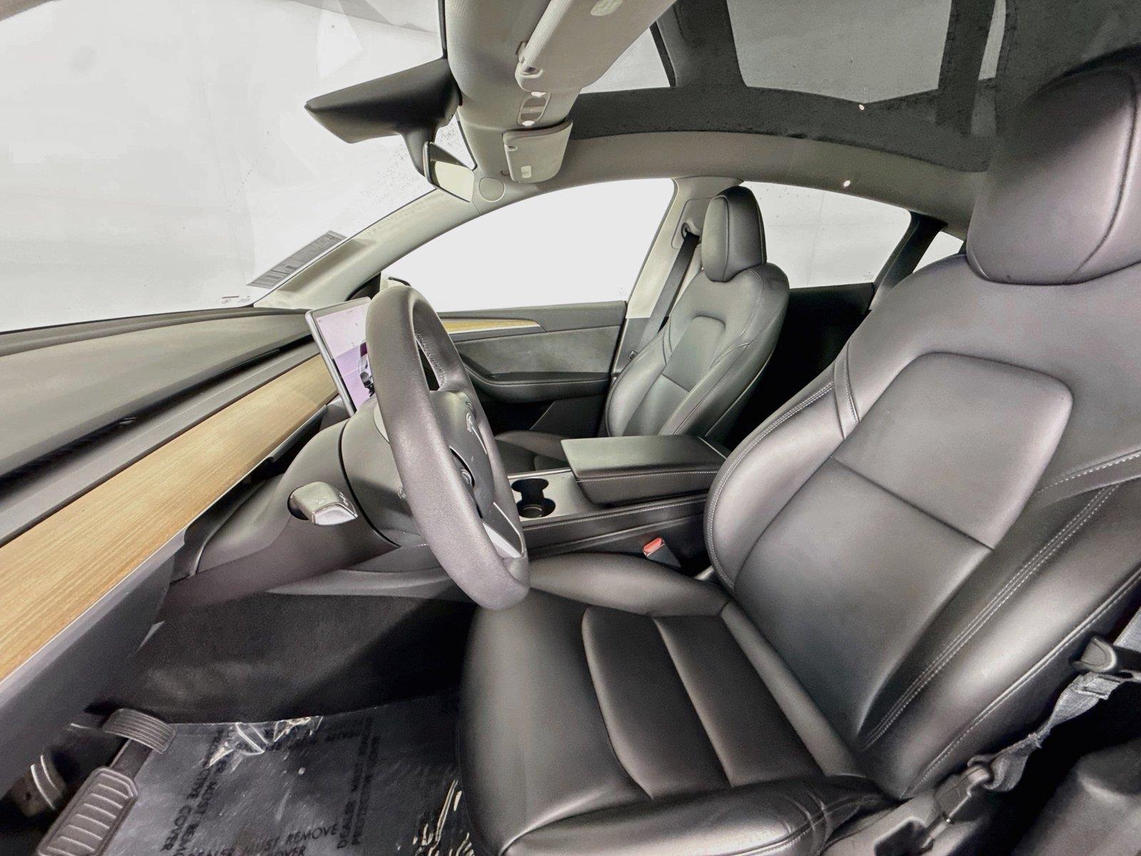 2023 Tesla Model Y Long Range photo 2