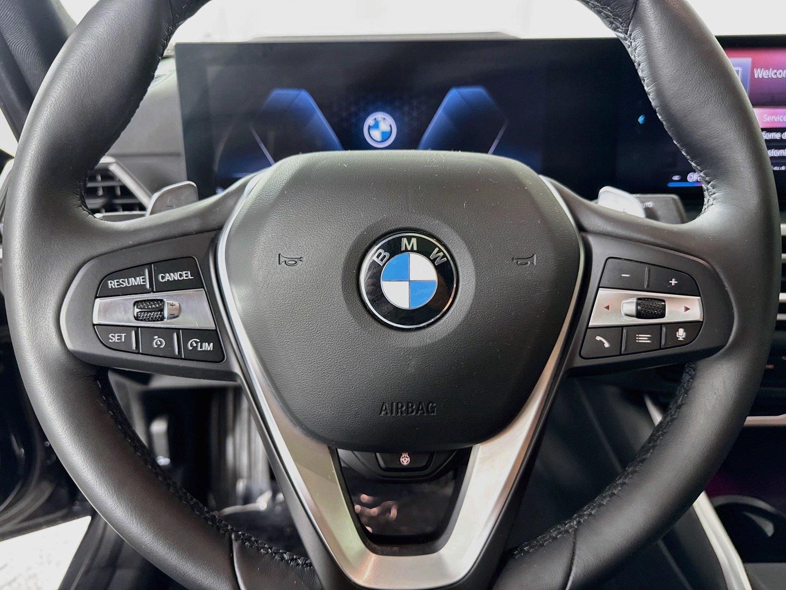 2024 BMW 3 Series 330i photo 16