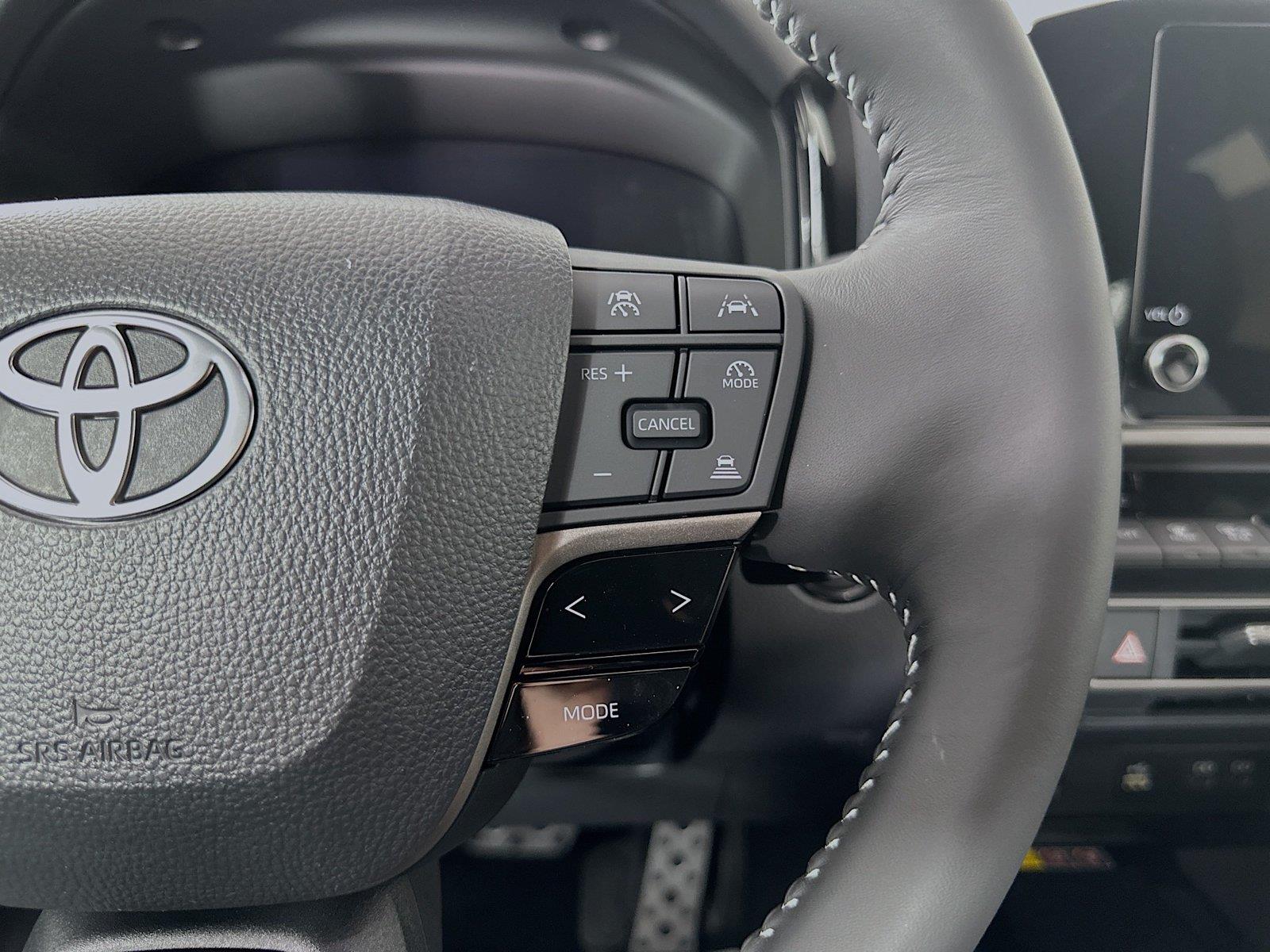 2026 Toyota Camry SE photo 21