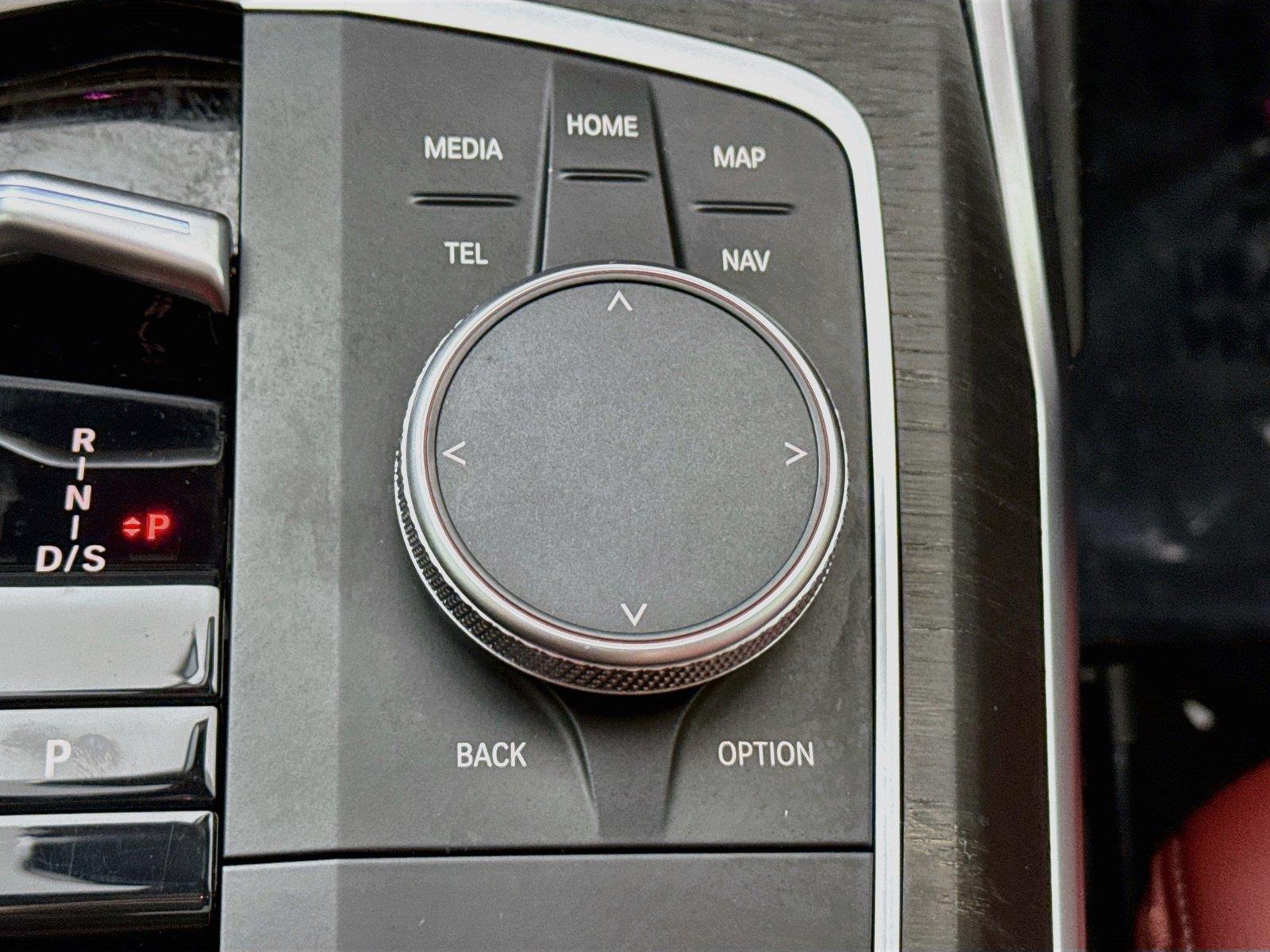 2024 BMW 3 Series 330i photo 29