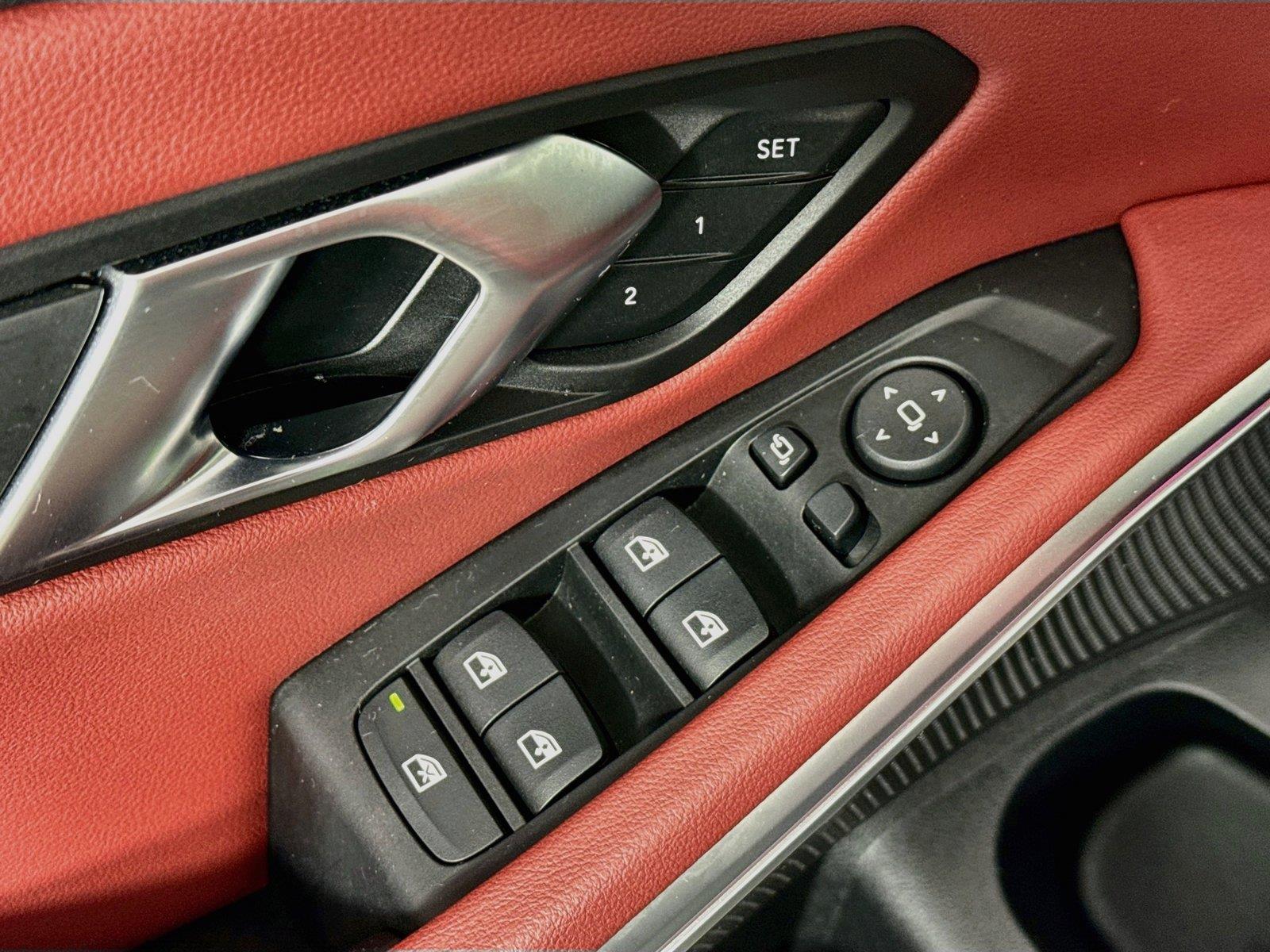 2024 BMW 3 Series 330i photo 30