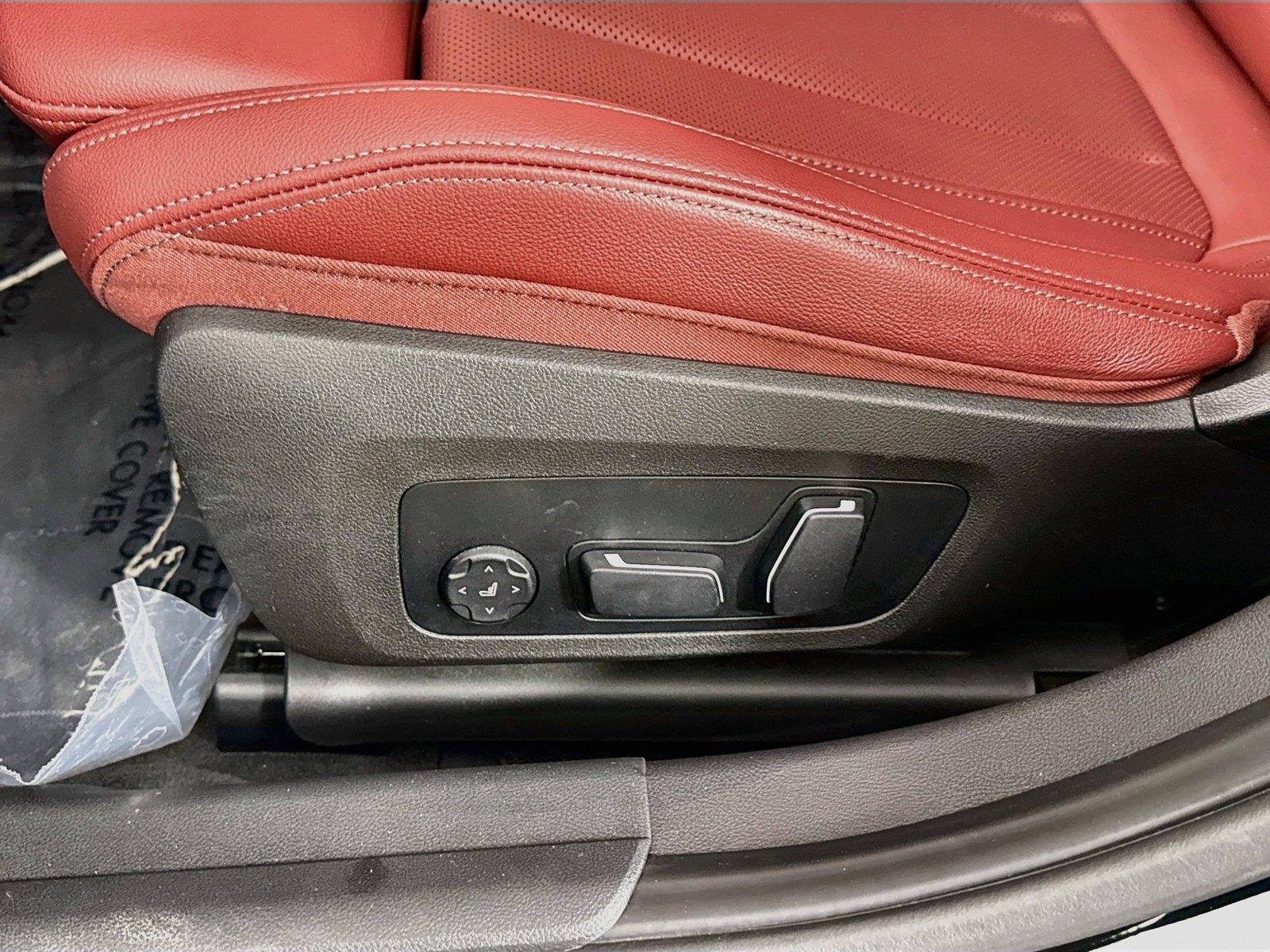 2024 BMW 3 Series 330i photo 31