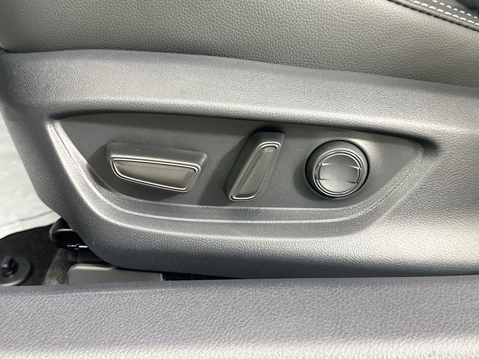 2026 Toyota Camry SE photo 34