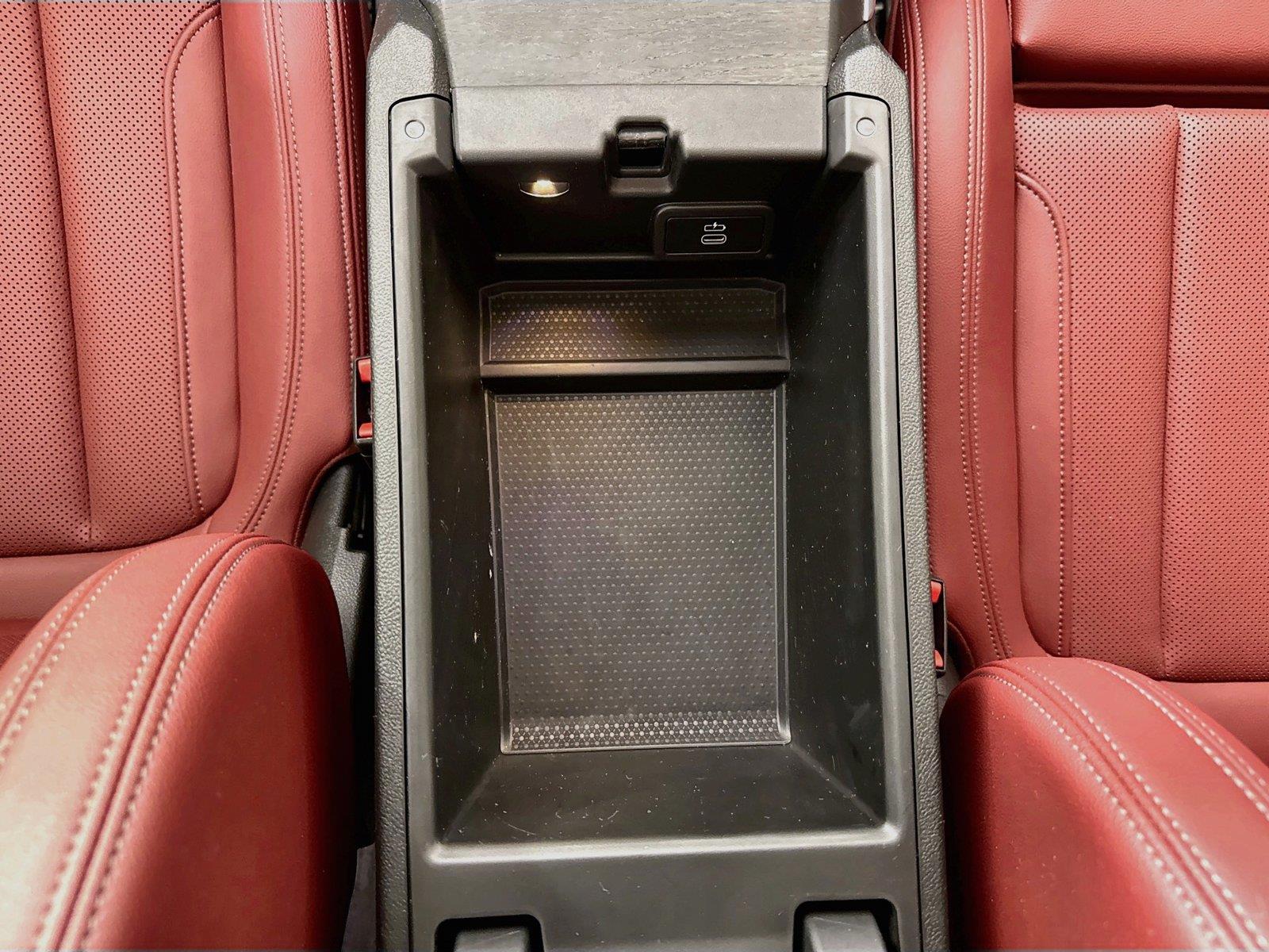 2024 BMW 3 Series 330i photo 35