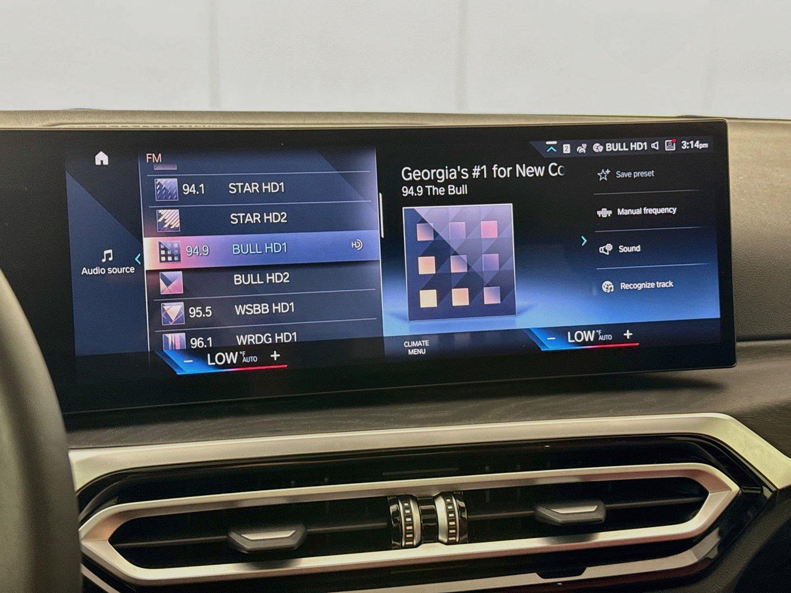 2024 BMW 3 Series 330i photo 24