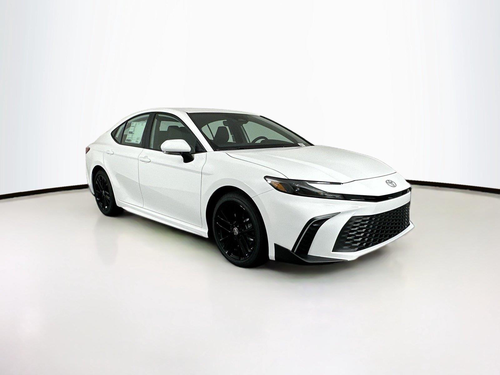 2026 Toyota Camry SE photo 3