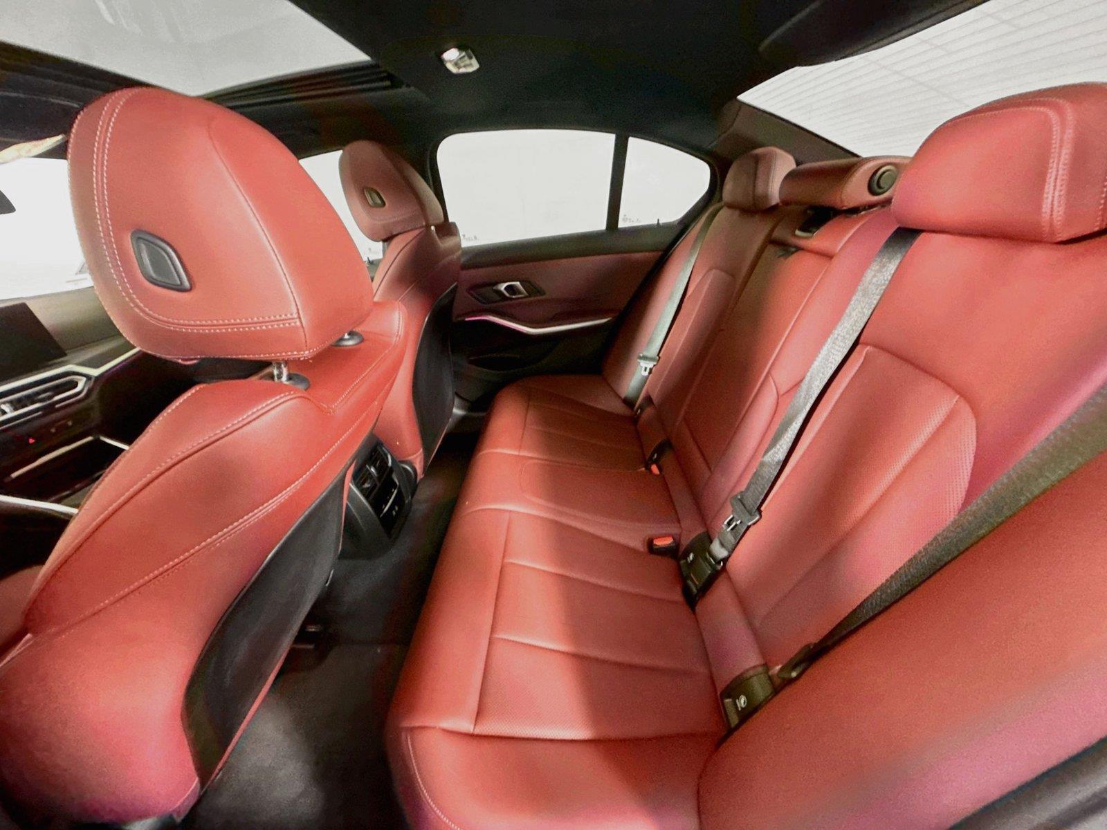 2024 BMW 3 Series 330i photo 32