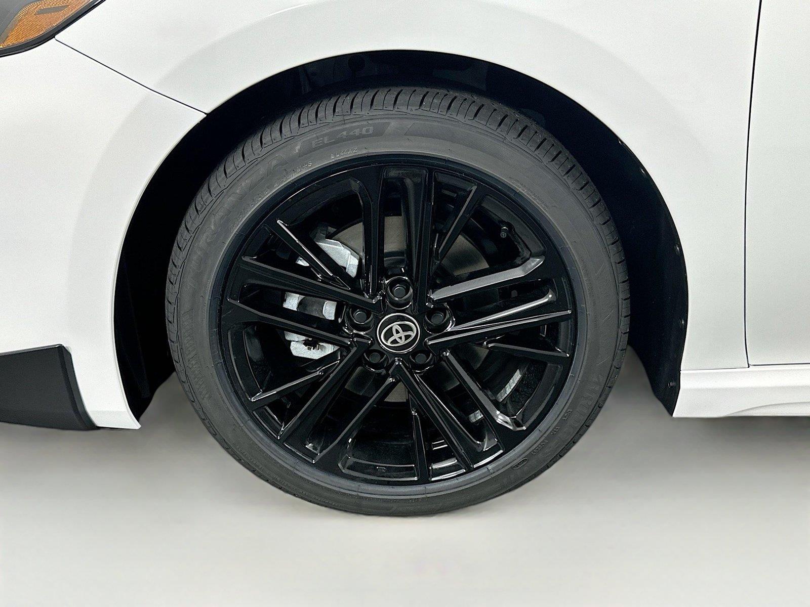 2026 Toyota Camry SE photo 14