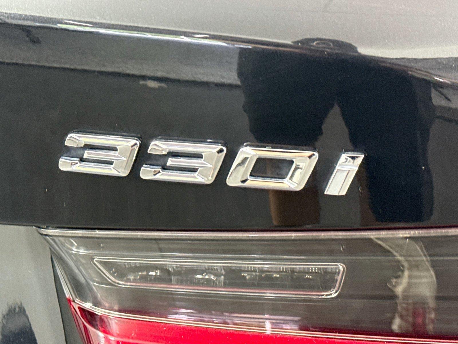 2024 BMW 3 Series 330i photo 14