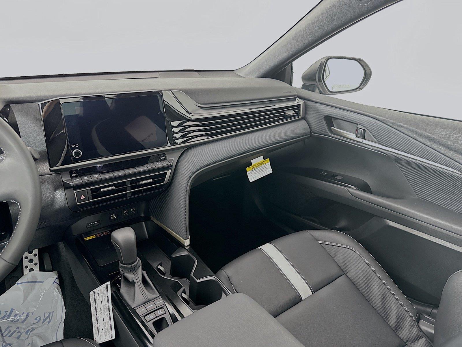2026 Toyota Camry SE photo 37