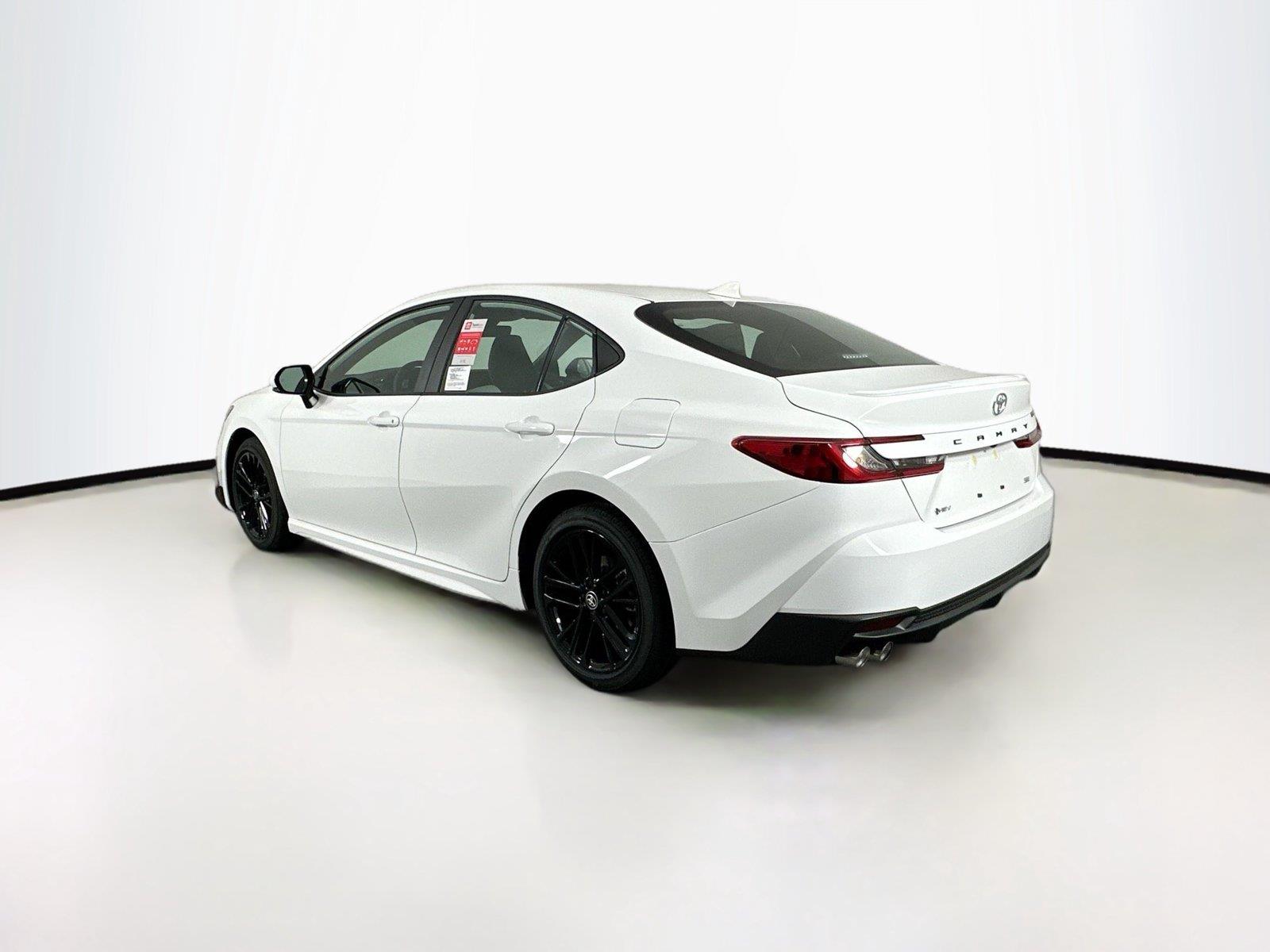 2026 Toyota Camry SE photo 7
