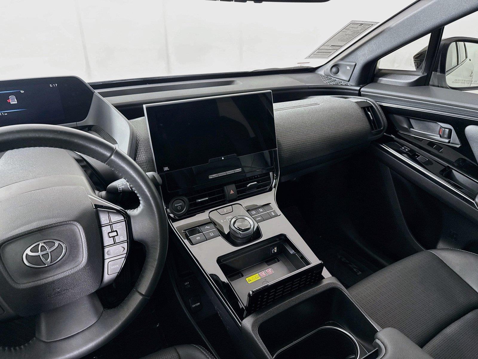 2023 Toyota bZ4X Limited photo 31