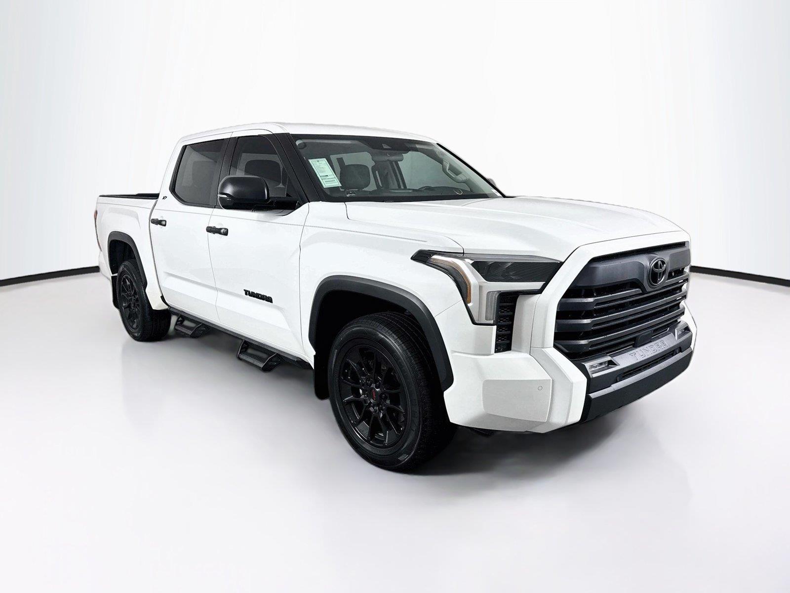 2024 Toyota Tundra SR5 photo 8