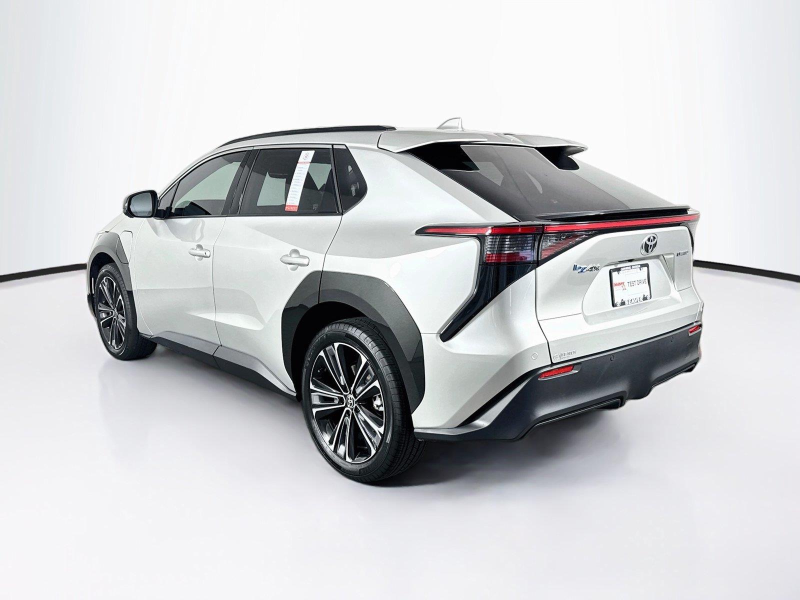 2023 Toyota bZ4X Limited photo 11