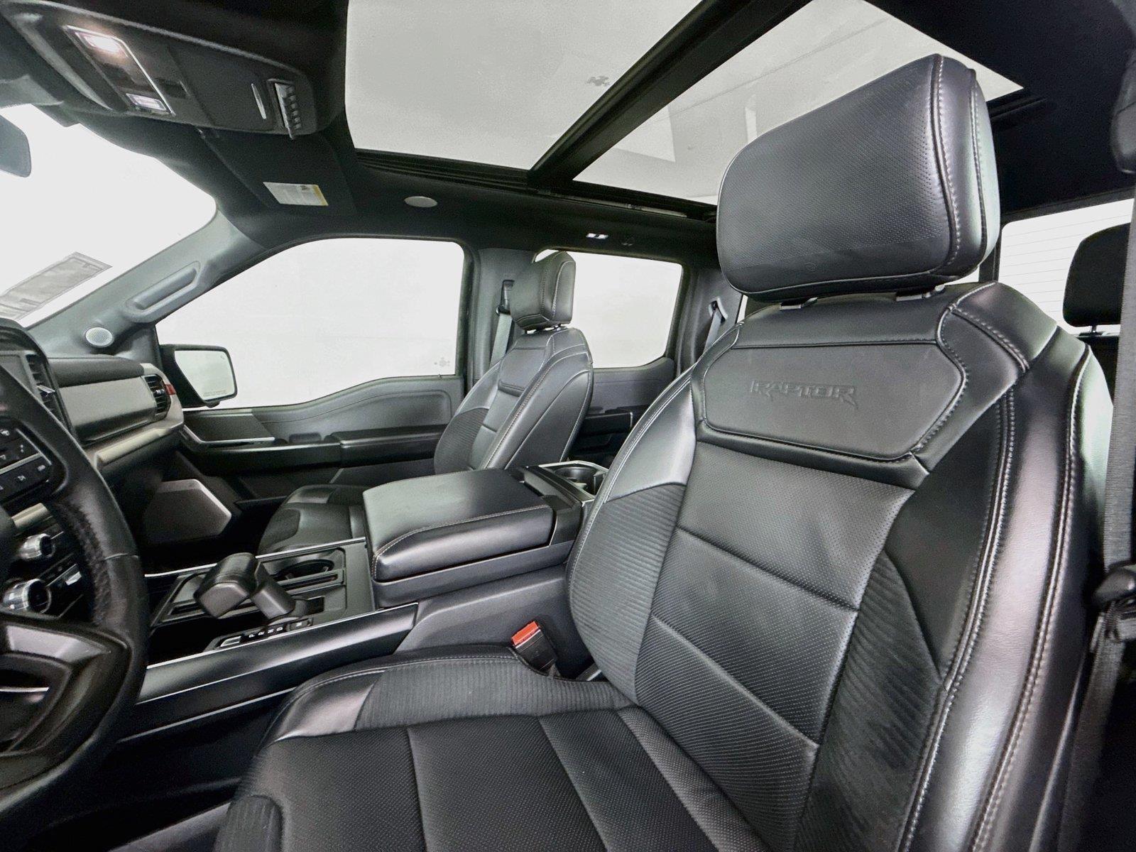 2023 Ford F-150 Raptor photo 2