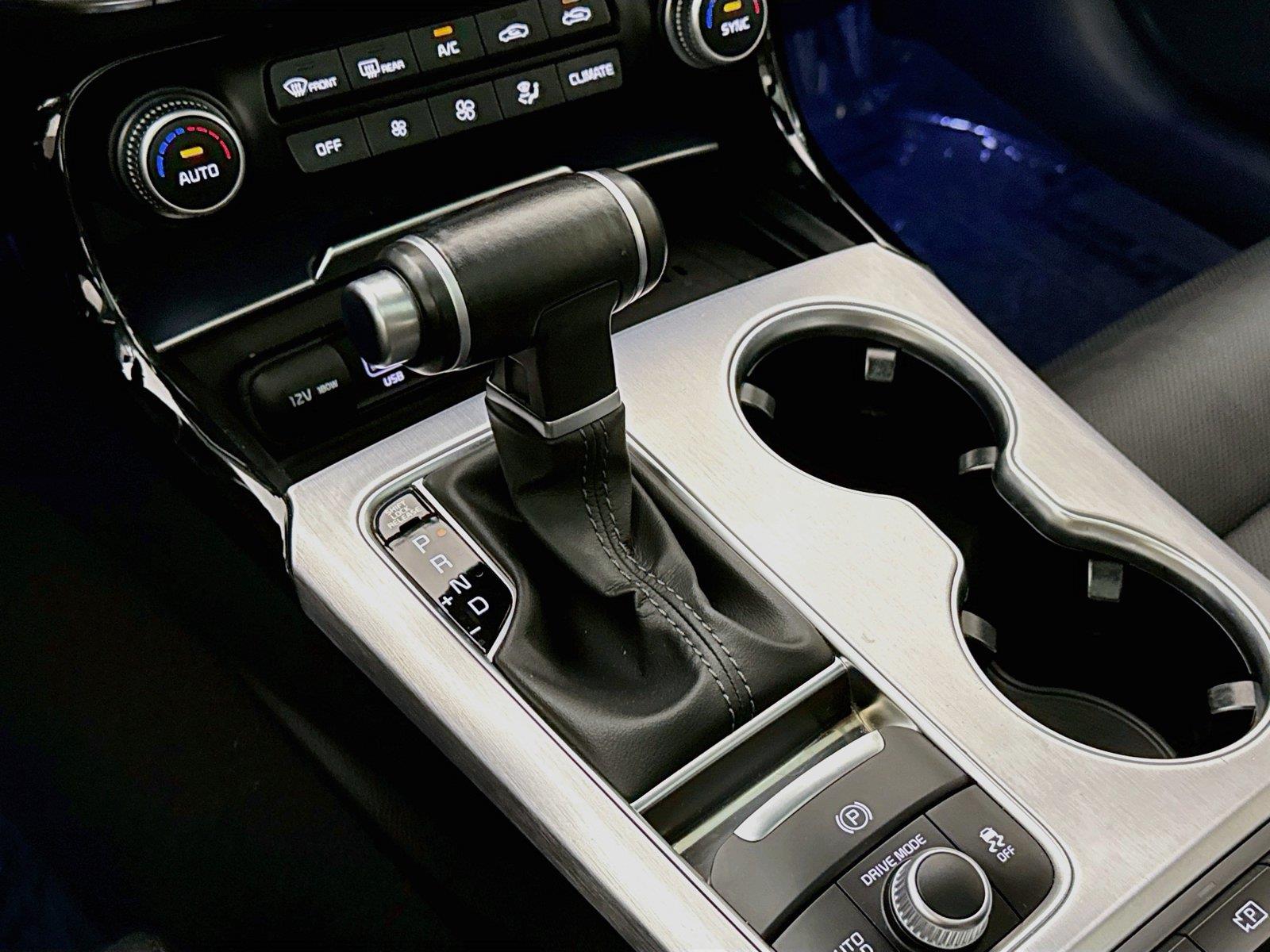 2022 Kia Stinger GT1 photo 26