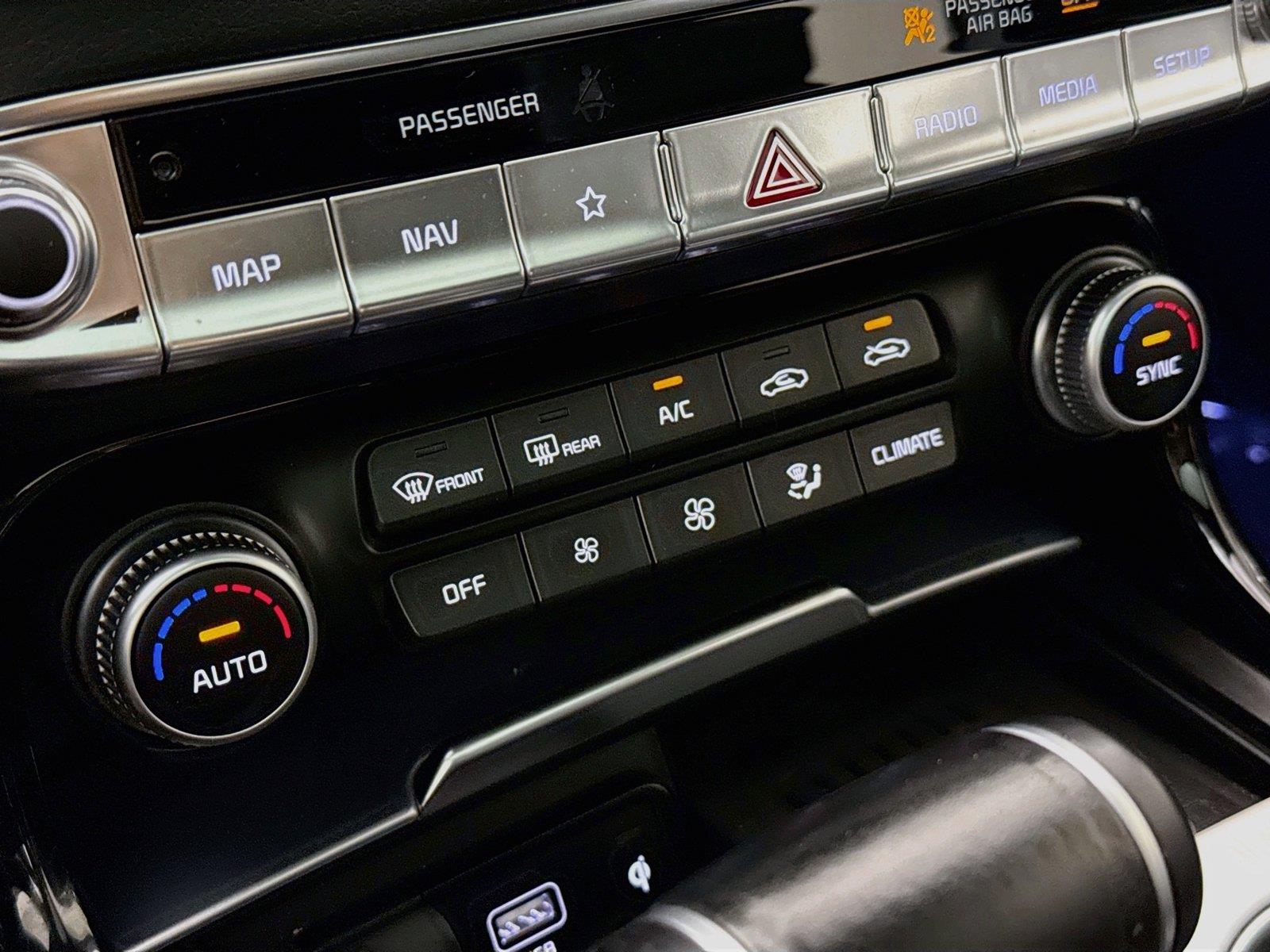 2022 Kia Stinger GT1 photo 25