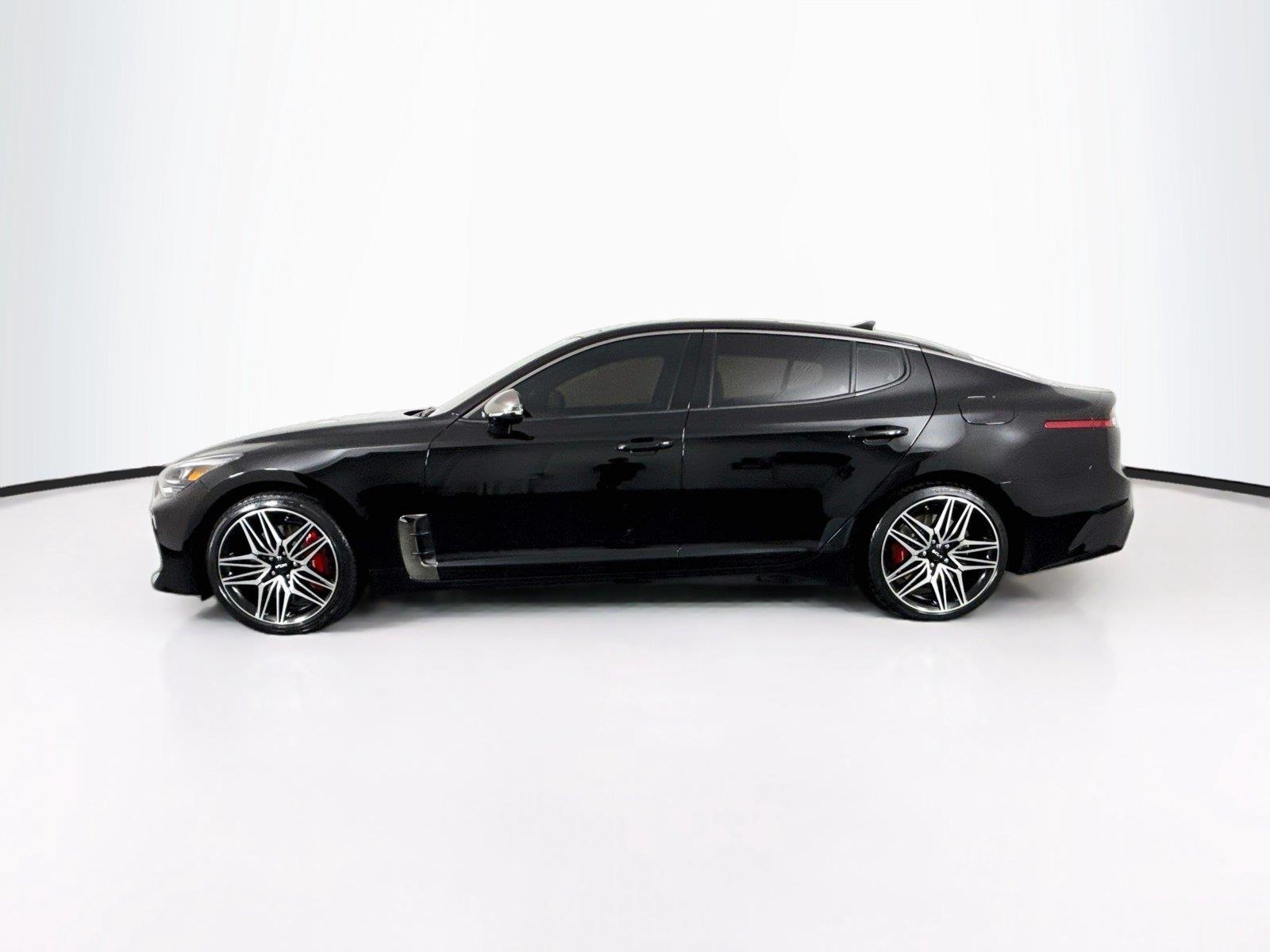 2022 Kia Stinger GT1 photo 13