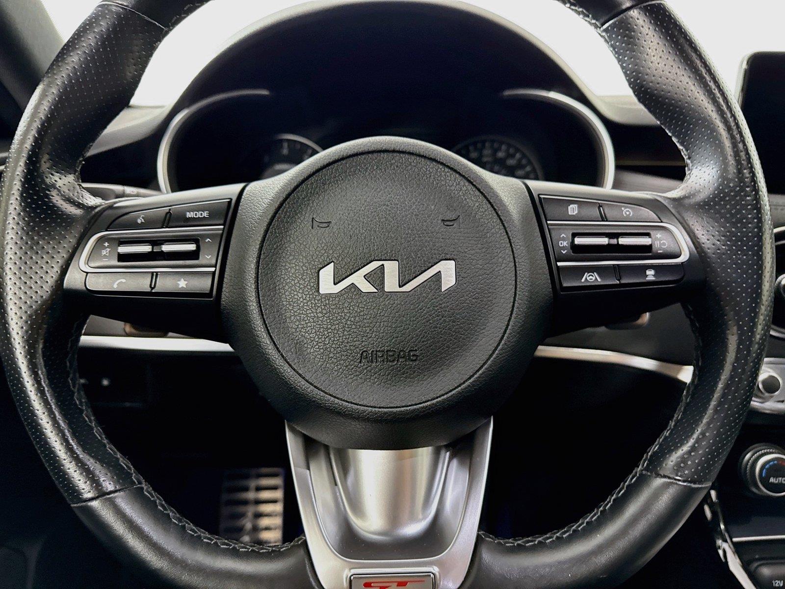 2022 Kia Stinger GT1 photo 16