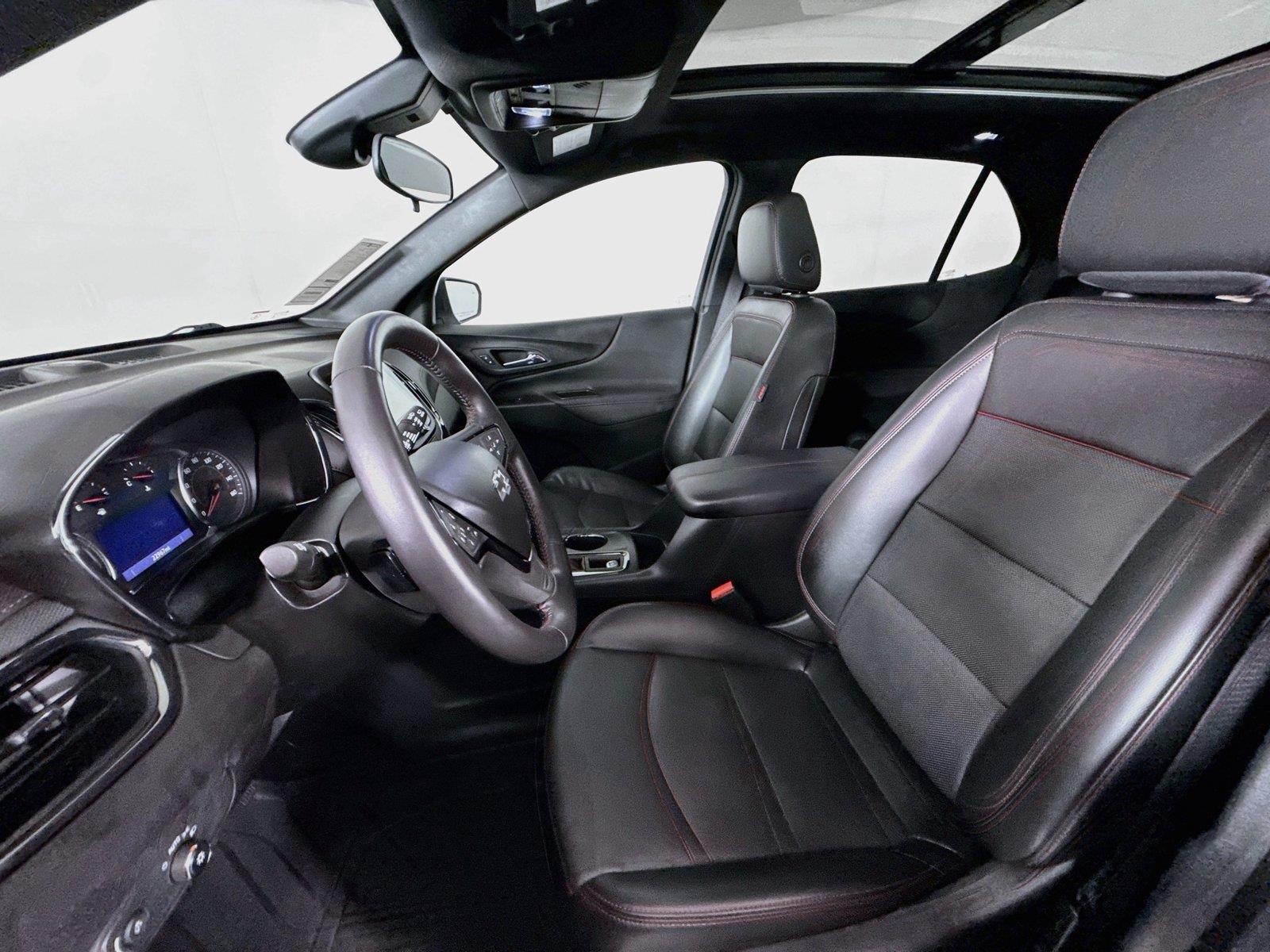2022 Chevrolet Equinox RS photo 2