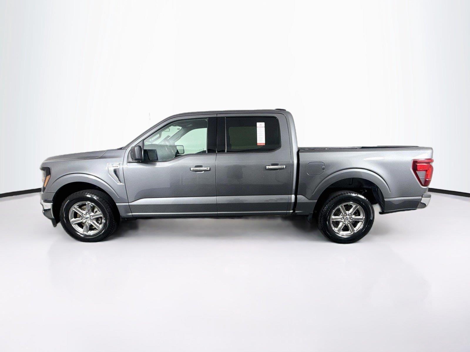 2025 Ford F-150 XLT photo 11