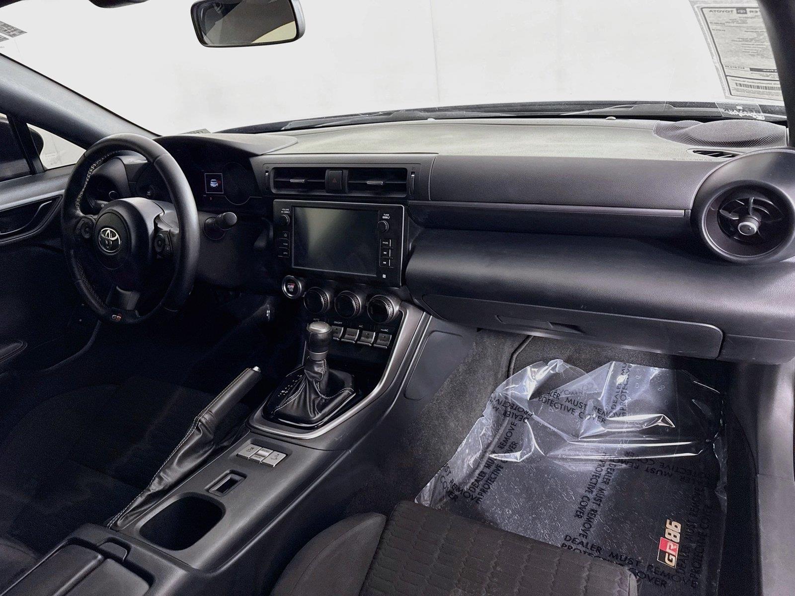 2023 Toyota GR86 Base photo 35