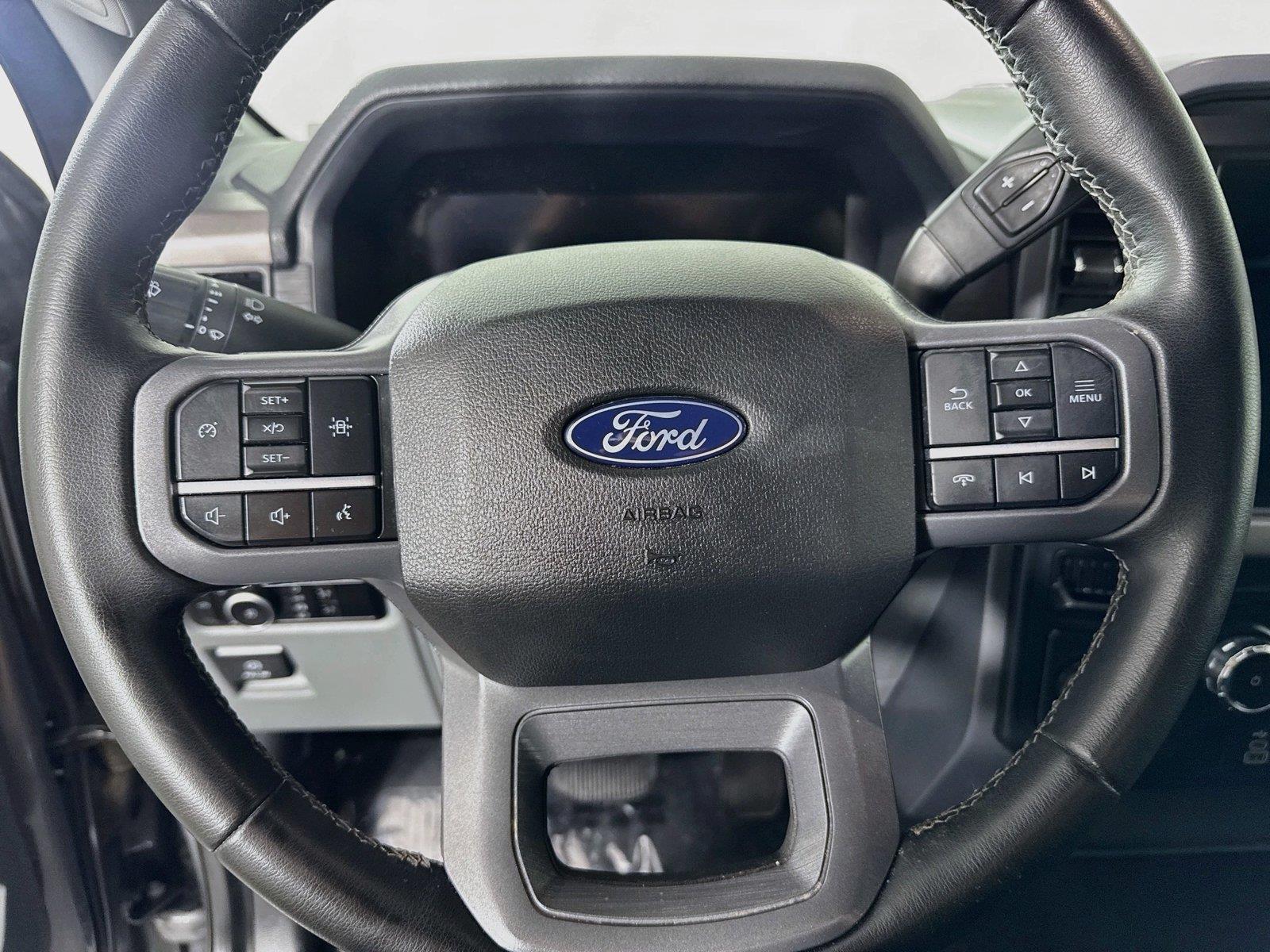 2025 Ford F-150 XLT photo 13