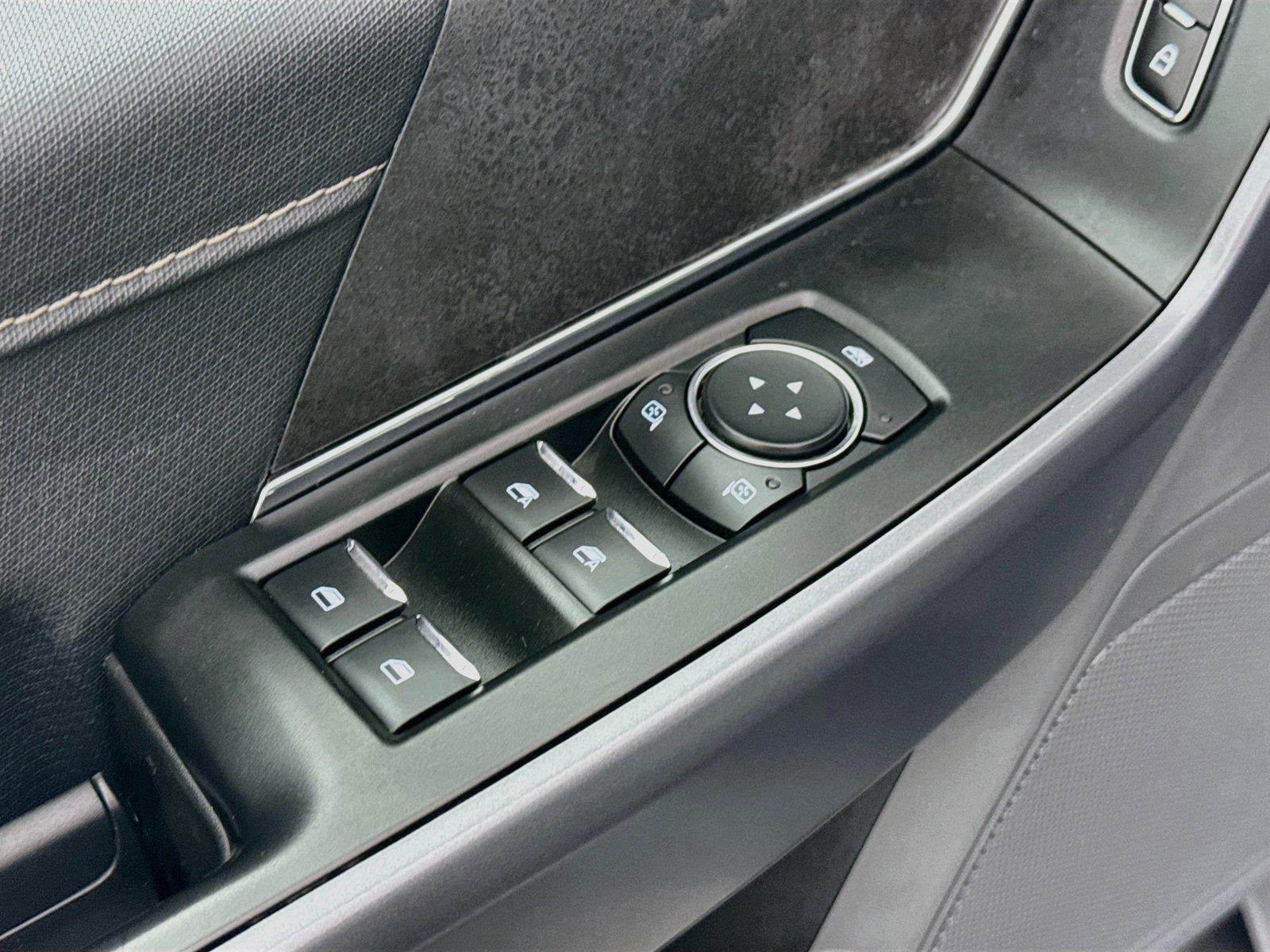 2025 Ford F-150 XLT photo 23