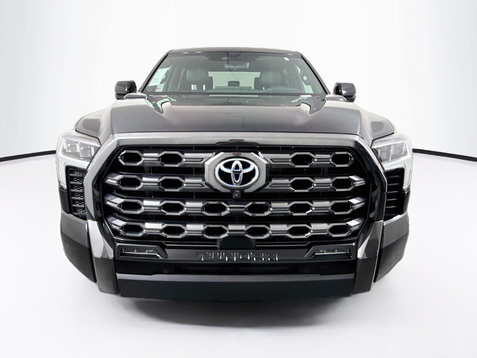 2023 Toyota Tundra Platinum Hybrid photo 8