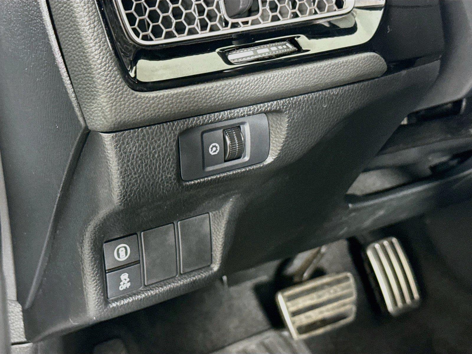 2024 Honda Civic Hatchback Sport photo 13