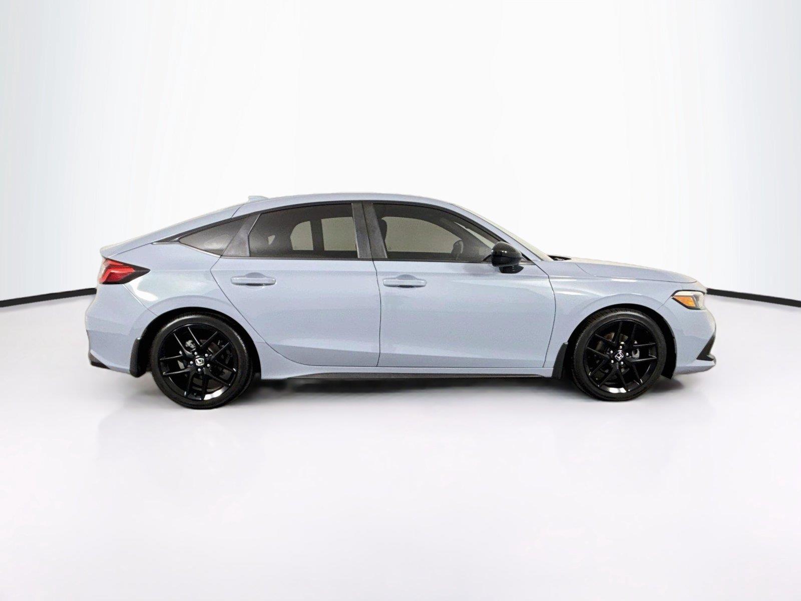 2024 Honda Civic Hatchback Sport photo 8