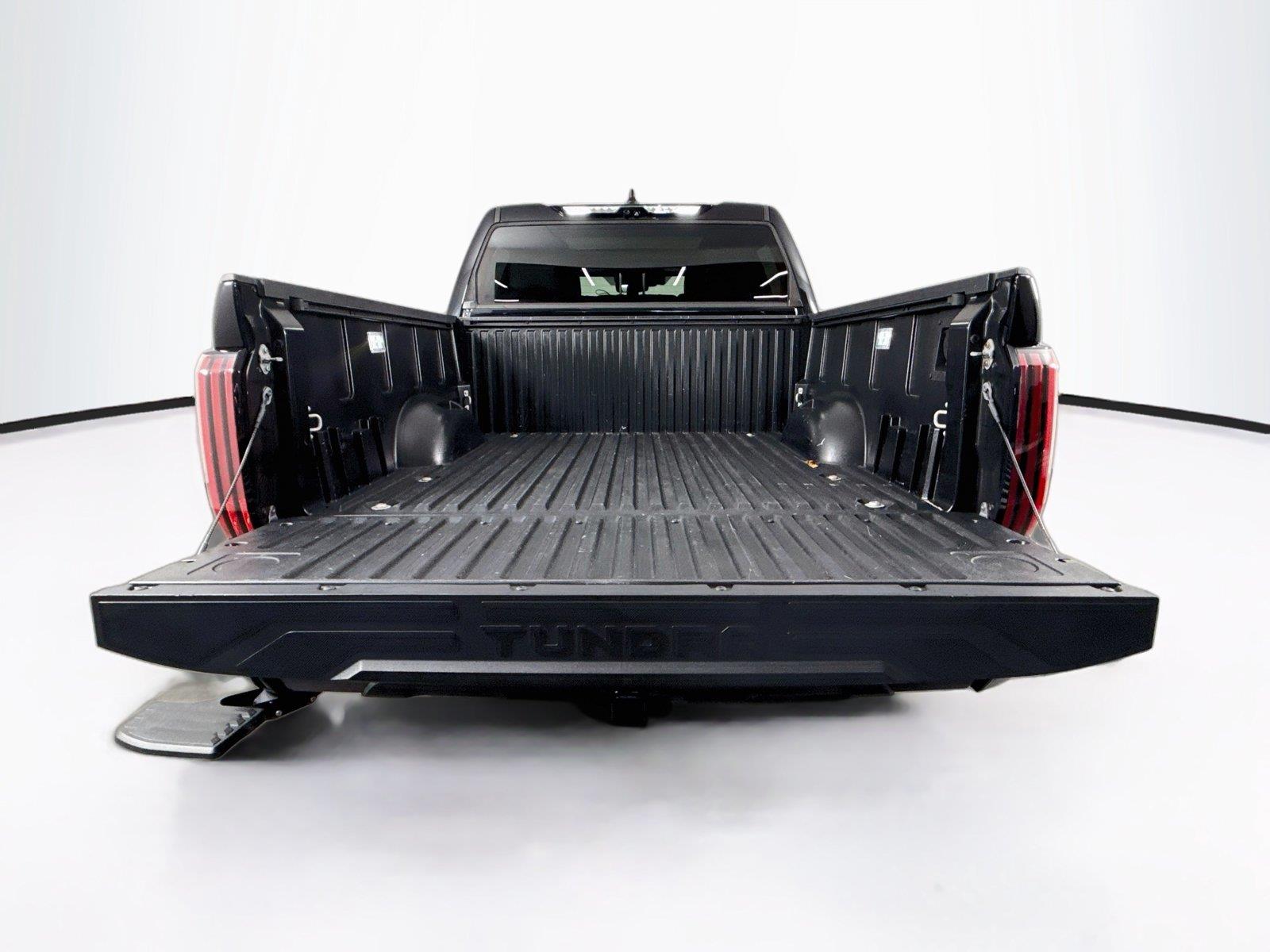 2023 Toyota Tundra Platinum Hybrid photo 39