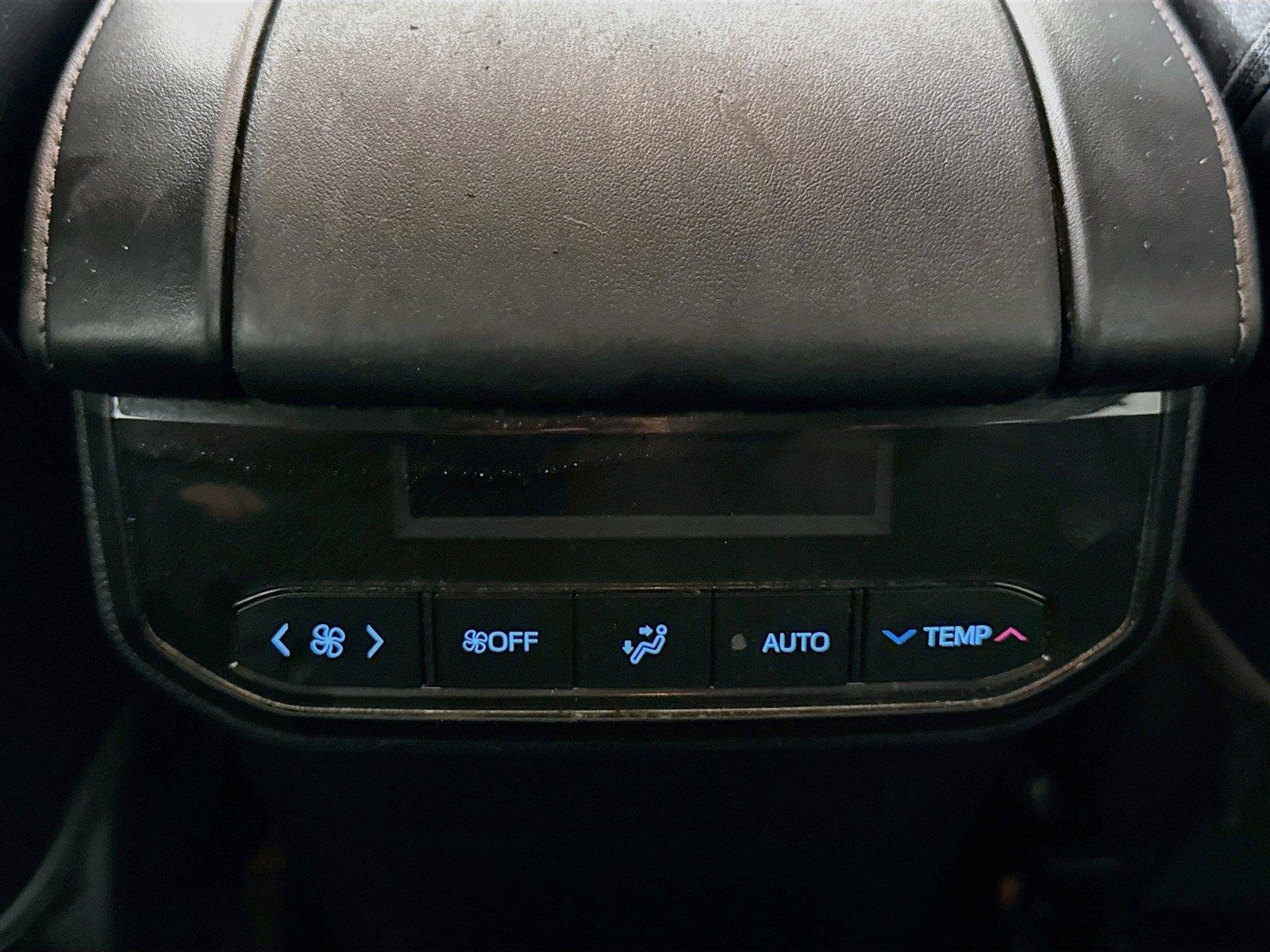 2022 Toyota Highlander XLE photo 35