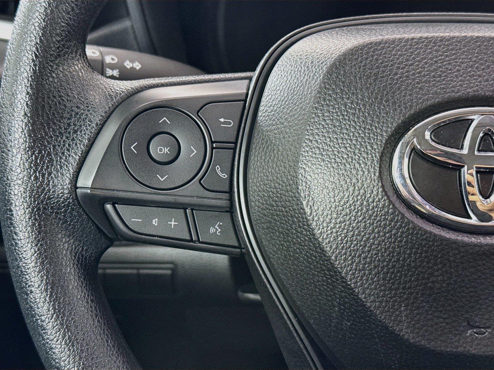 2026 Toyota Corolla LE photo 16