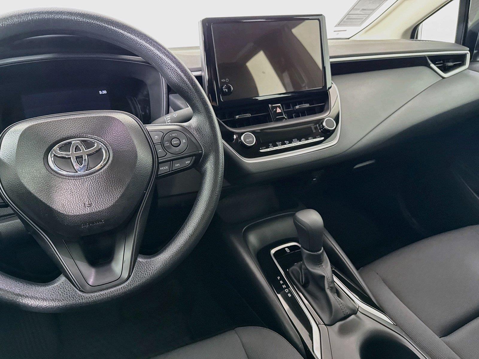 2026 Toyota Corolla LE photo 28