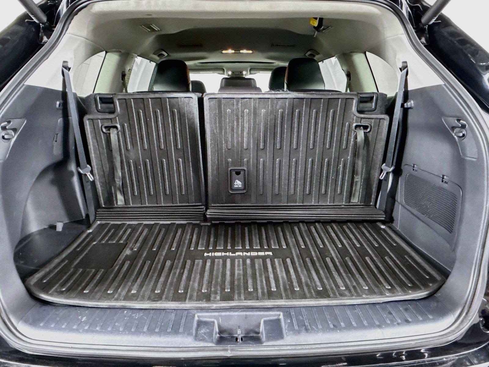 2022 Toyota Highlander XLE photo 37